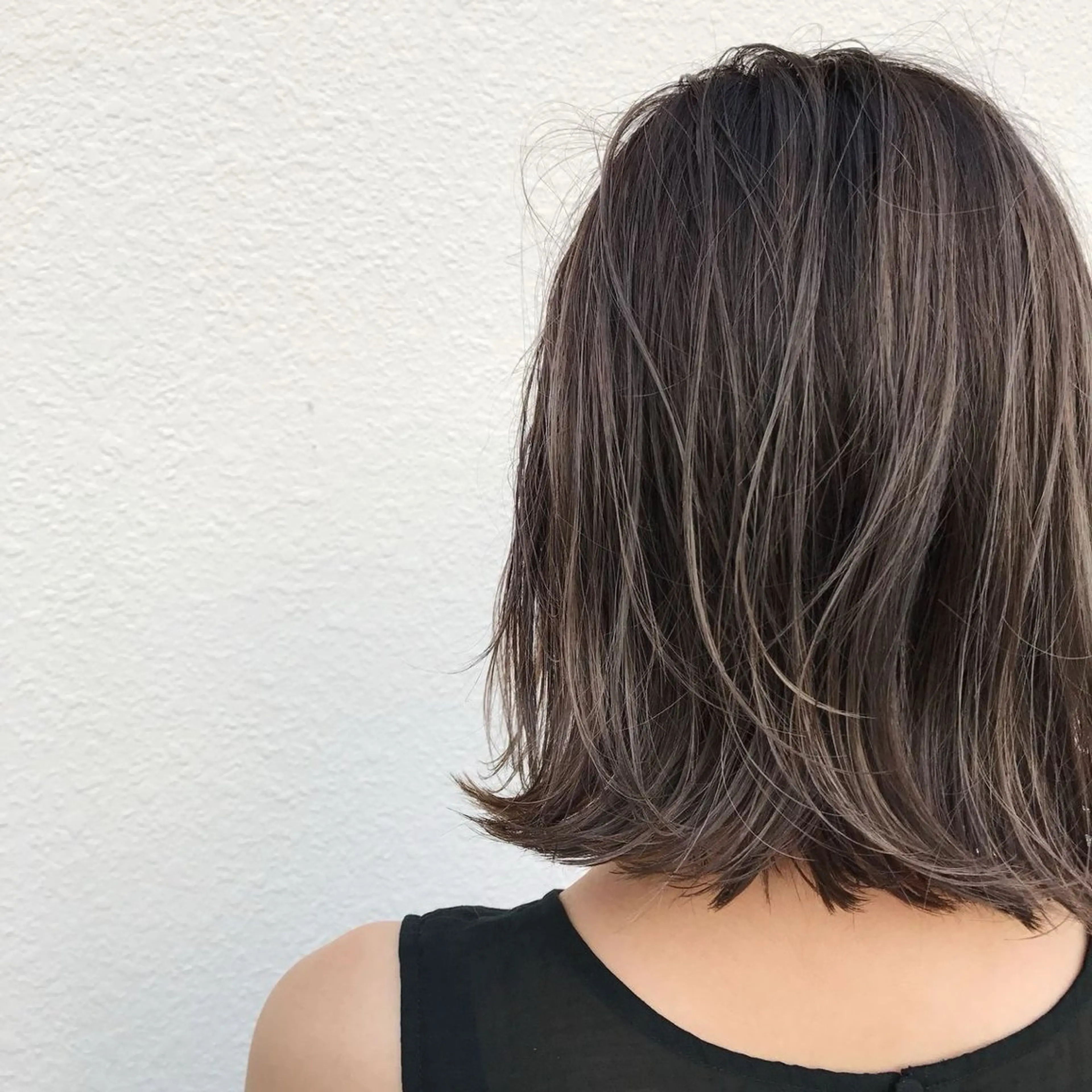 カラー air 麻布所属・オバタ リコのヘアスタイル