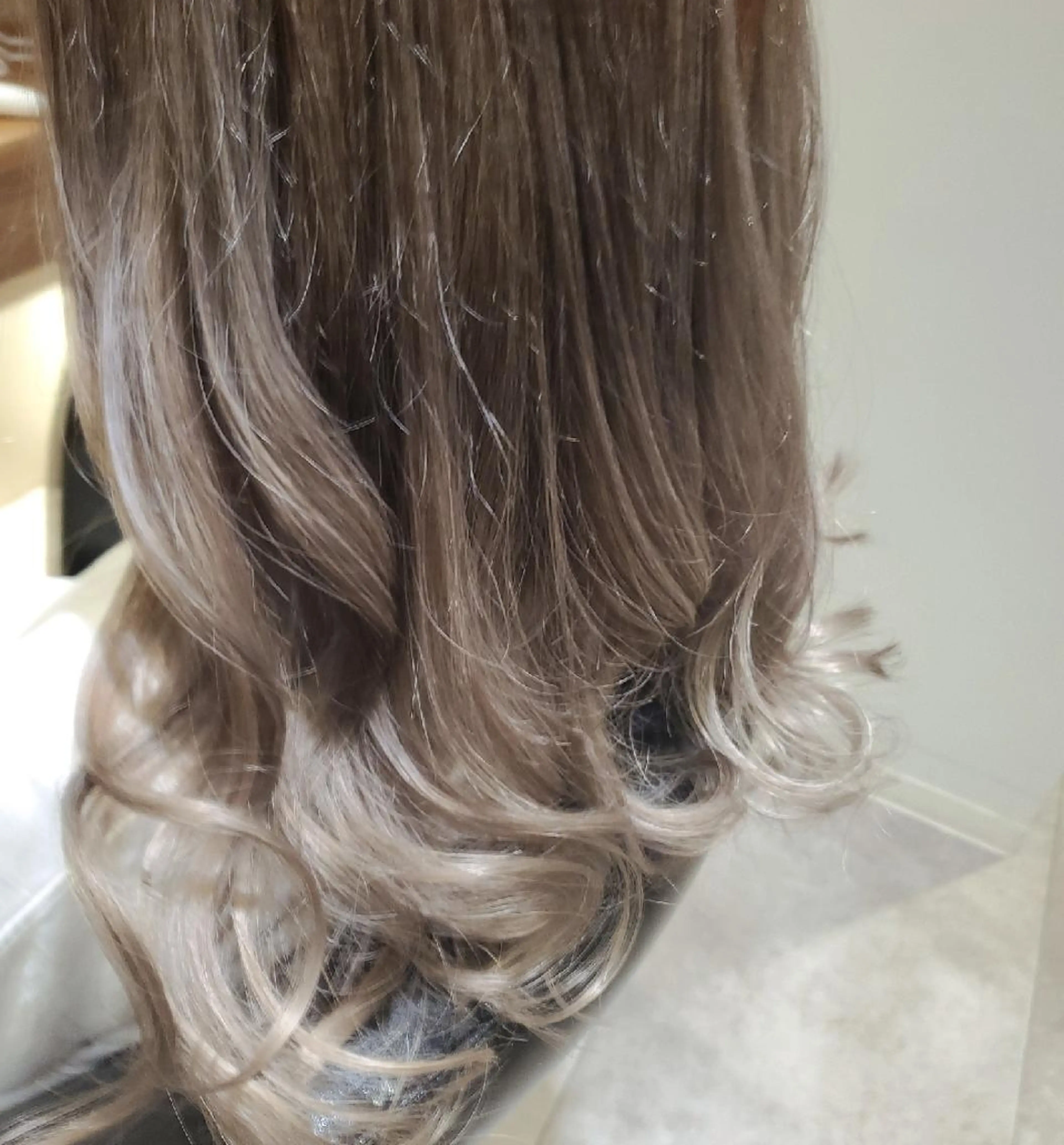 ロング カラー ブリーチ グレージュ シアーグレージュ 💎カラー特化💎 長嶺文江💎のヘアスタイル
