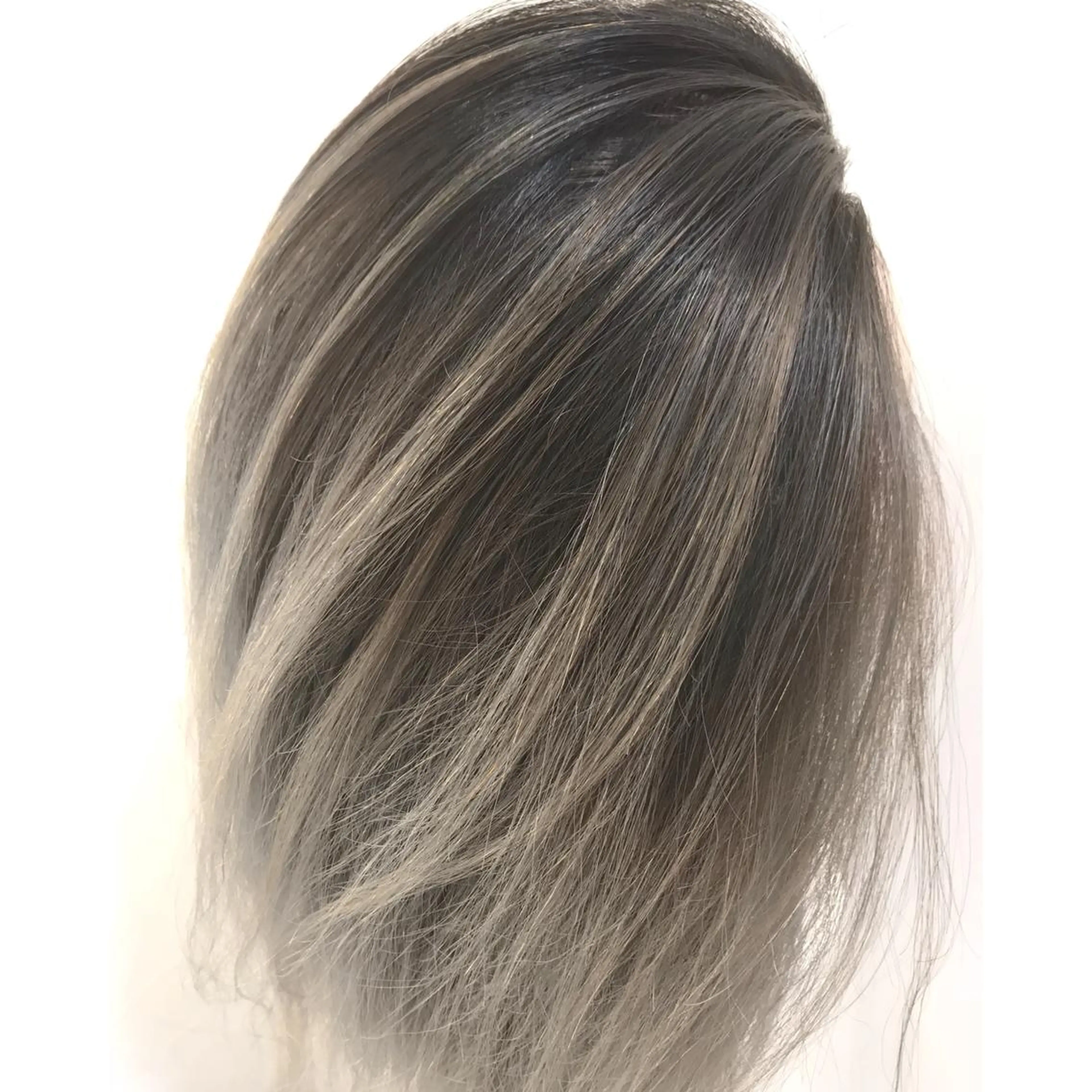 ロング カラー ヘアアレンジ バレイヤージュ レイヤーカット シアーベージュニスト 🥣大石亜里紗のヘアスタイル