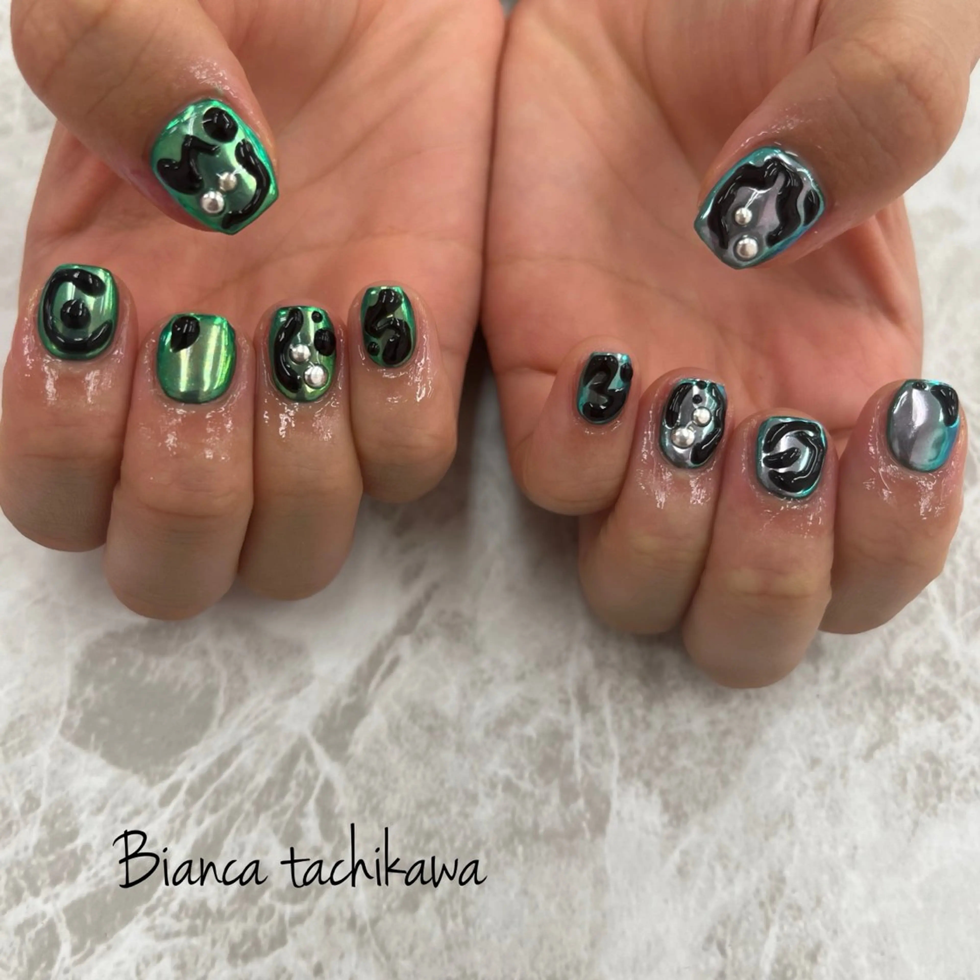 ネイル ニュアンスネイル ぷっくりネイル ハンドネイル Bianca☁国分寺 🤍店長/黒木愛美のネイルデザイン