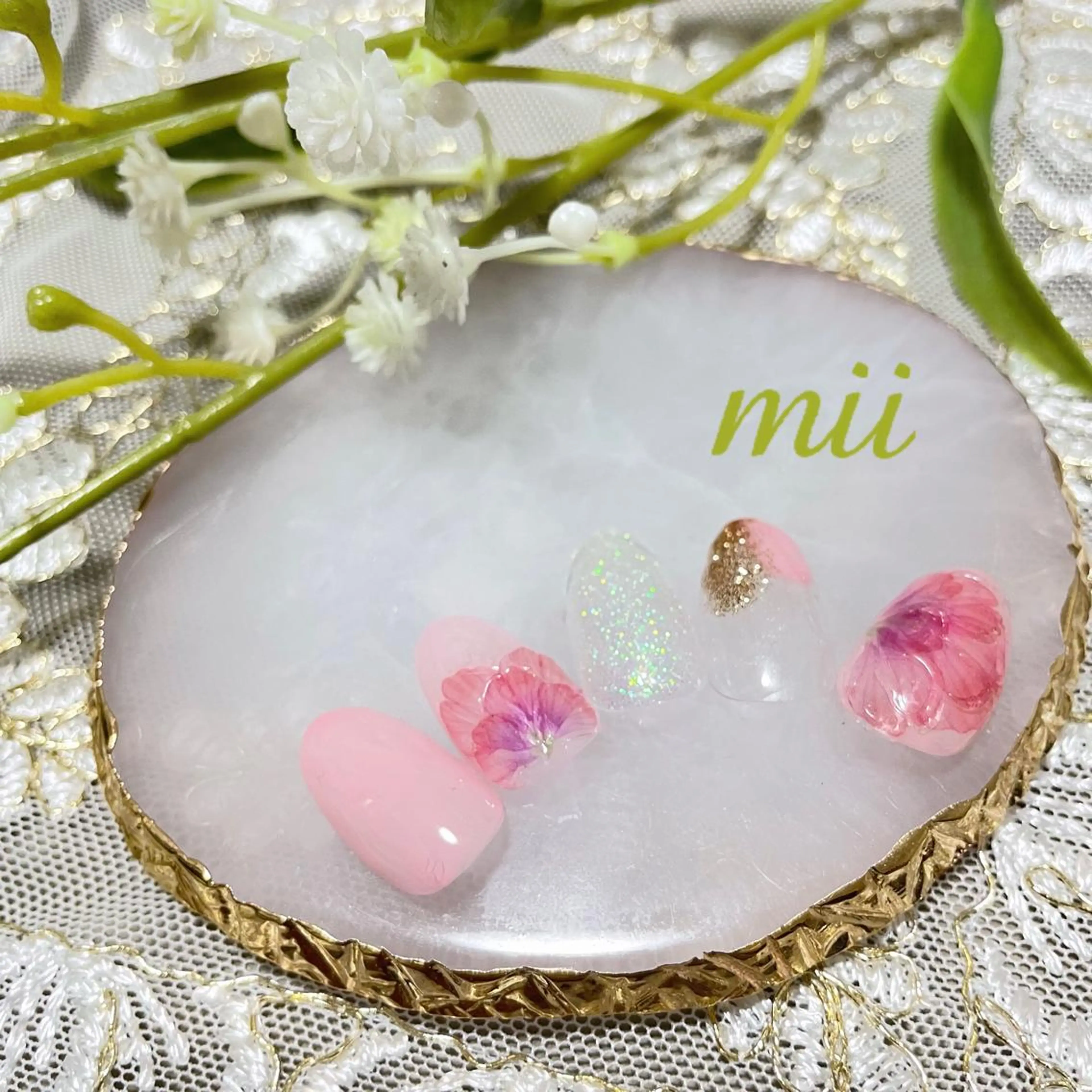 ネイル ＆robe  mii 🌿のネイルデザイン