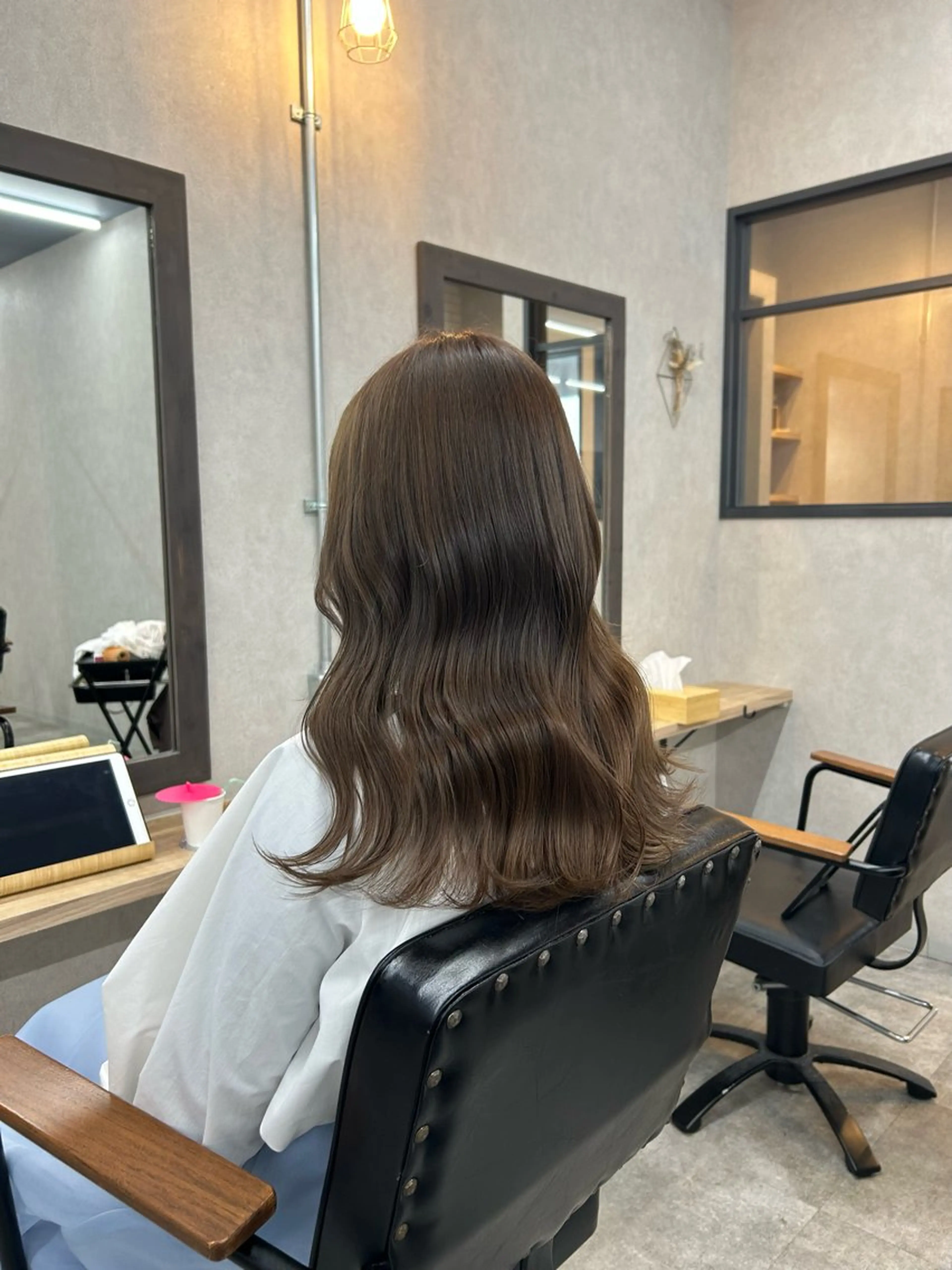 ミディアム カラー カット ヘアカラー トリートメント いなみね はるきのヘアスタイル