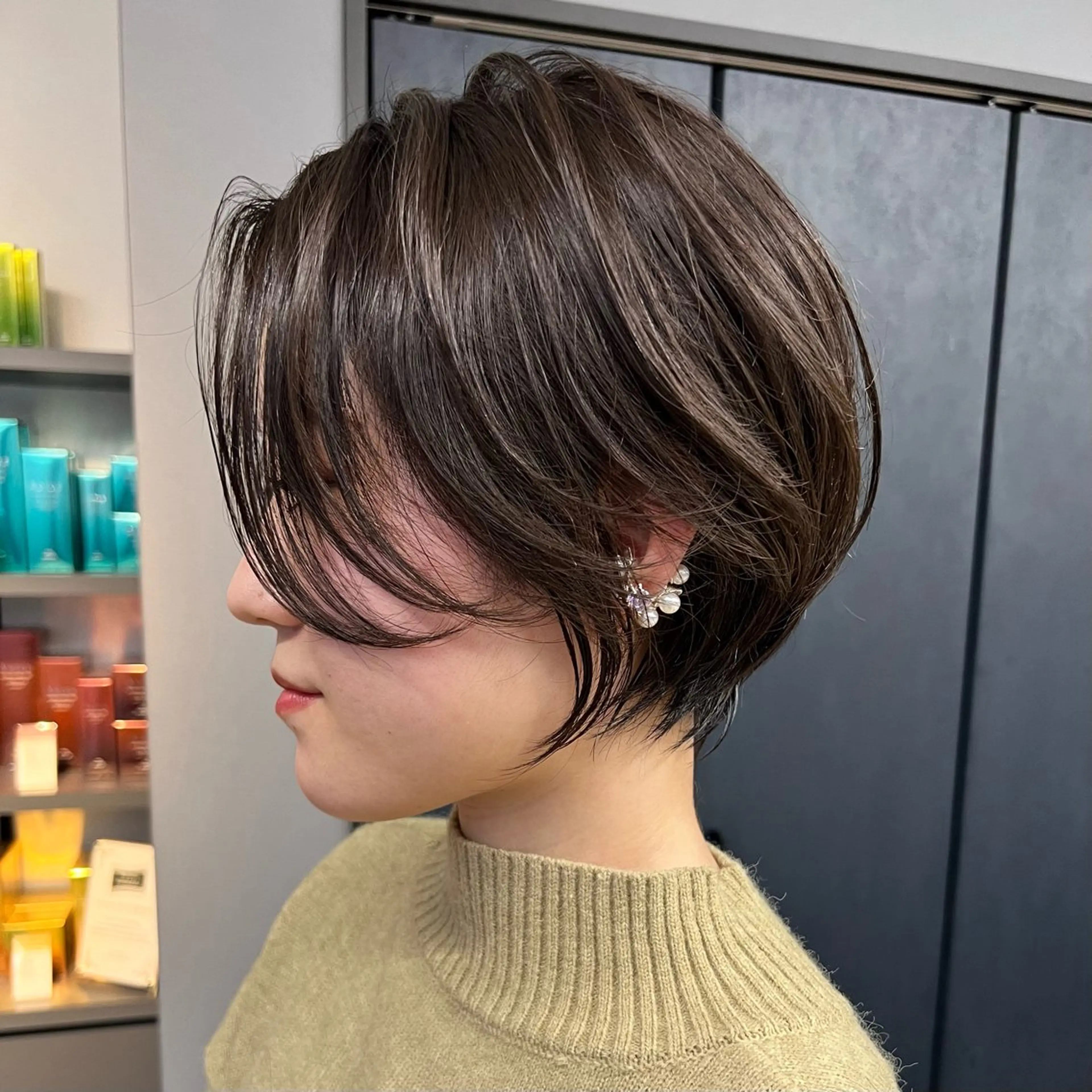 ショート 亀井 詩奈のヘアスタイル