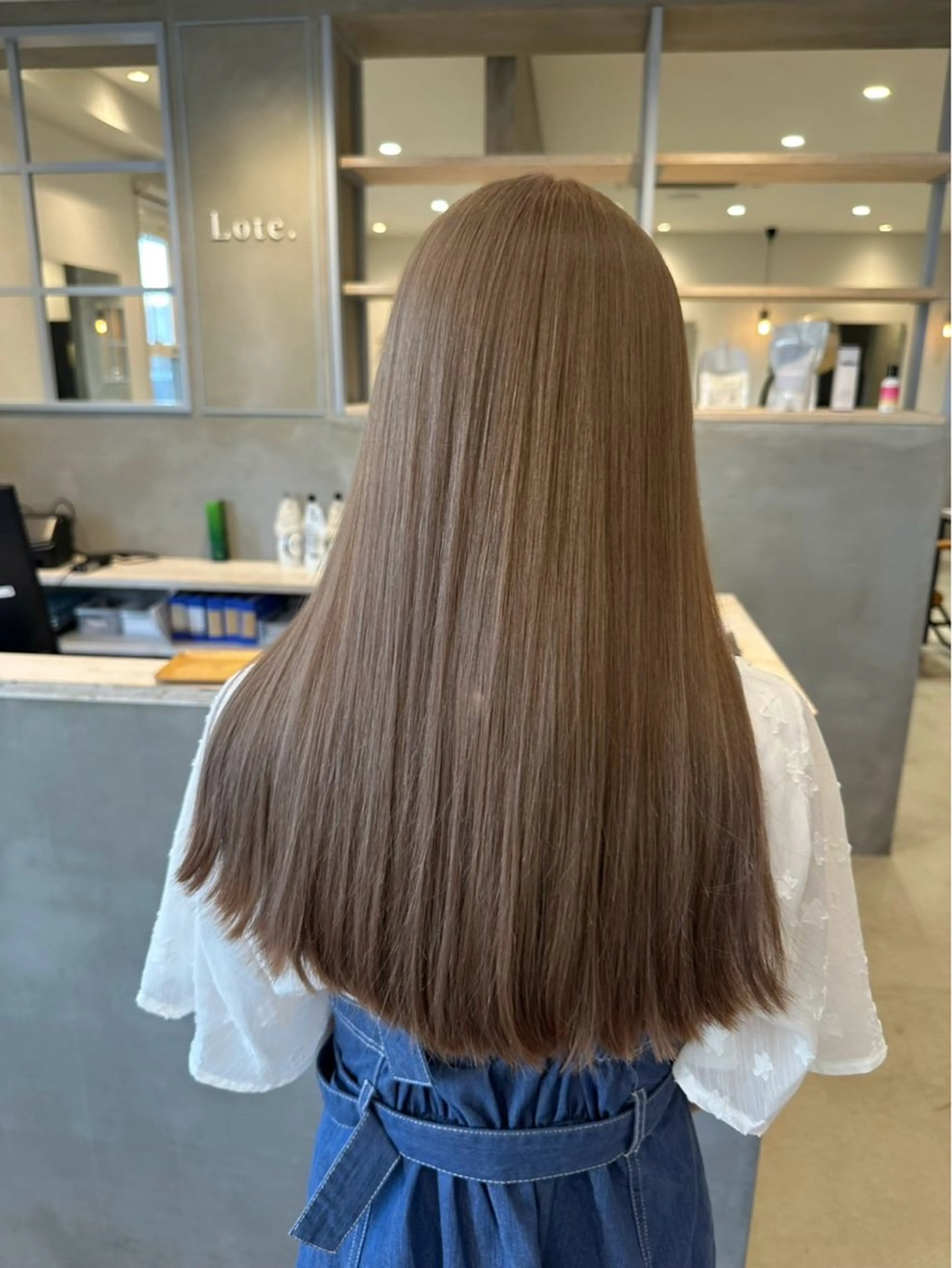 カラー 透明感カラー ハイライトカラー 髪質改善 ヘアカラー 宮田 侑京のヘアスタイル