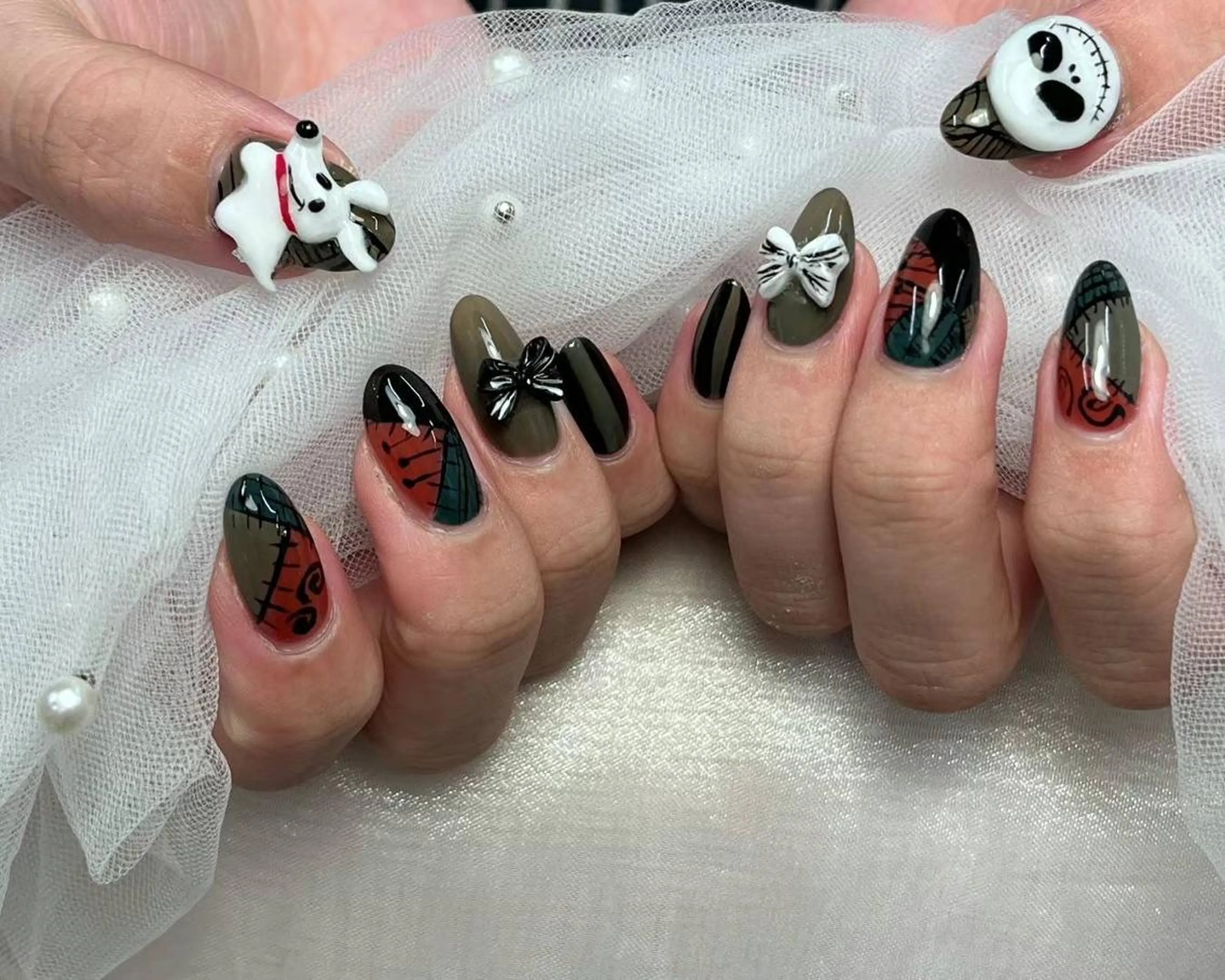 ネイル ハロウィン ハンドネイル ToliyDeliy Nail Salonのネイルデザイン