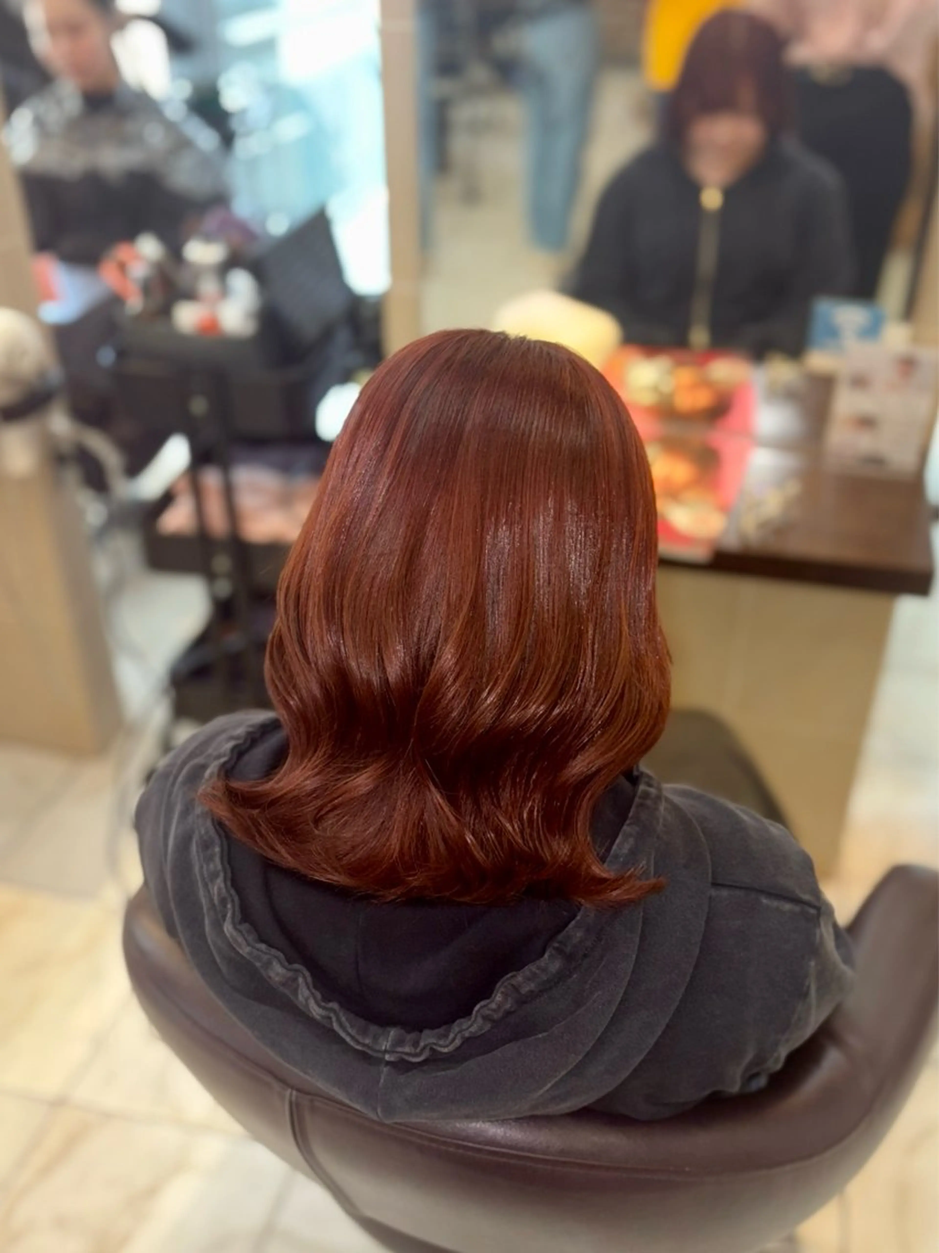 ミディアム ヘアカラー トリートメント 🎀透明感カラー 🐈ナズナのヘアスタイル