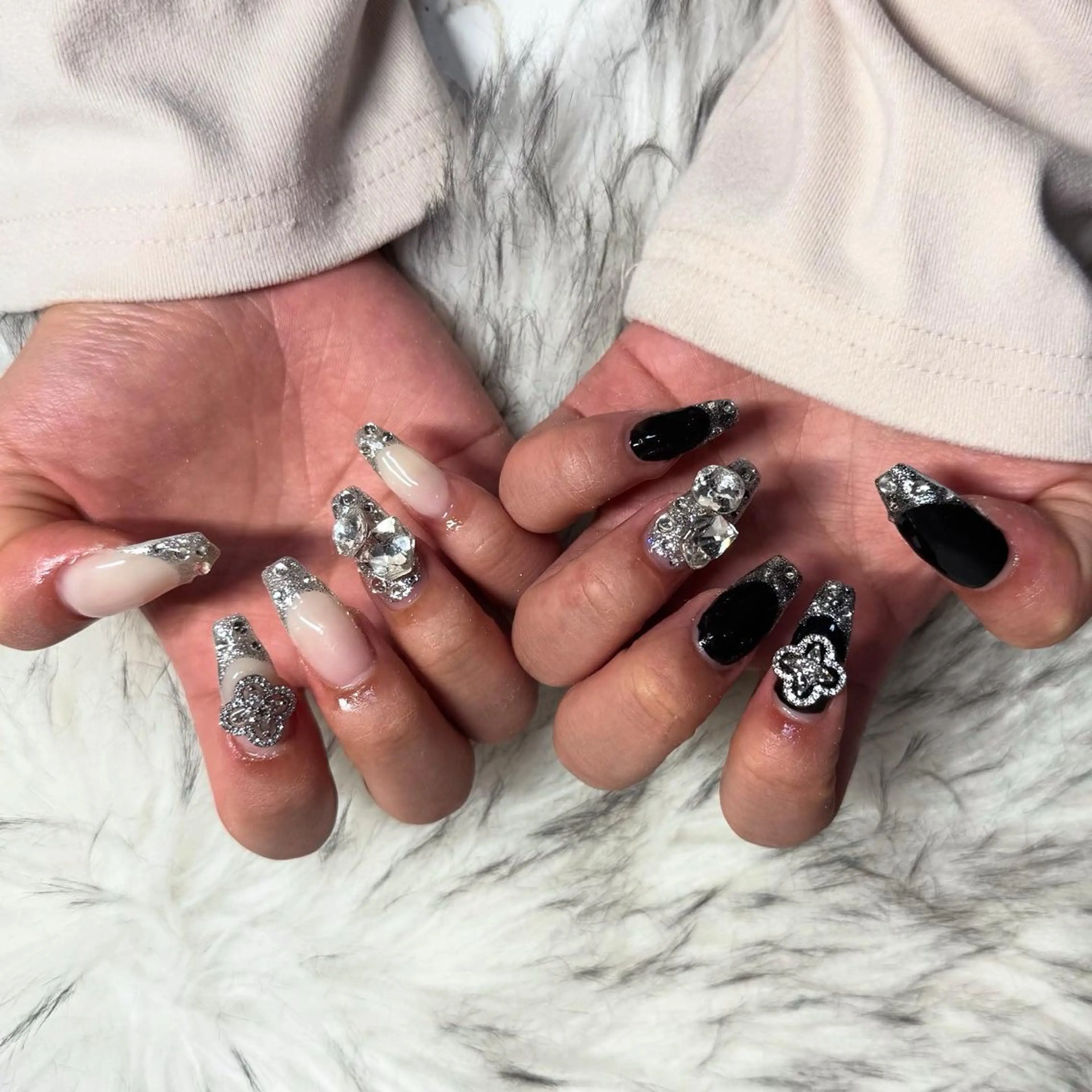 ロング ハンドネイル mao .のネイルデザイン