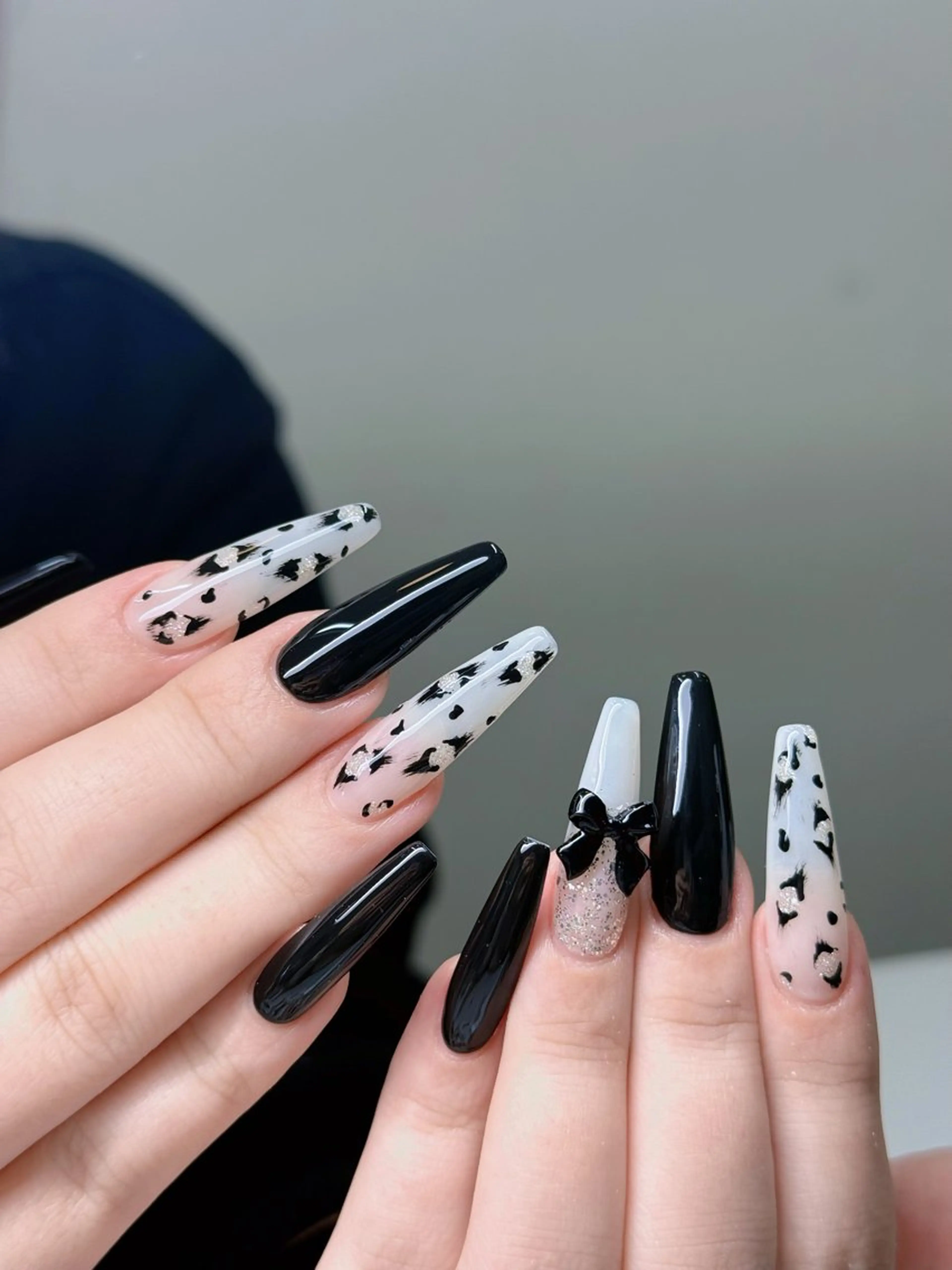 ネイル フレンチネイル マグネットネイル シンプルネイル ネイルチップ ハンドネイル NAILS 168 池袋西口駅前店のネイルデザイン
