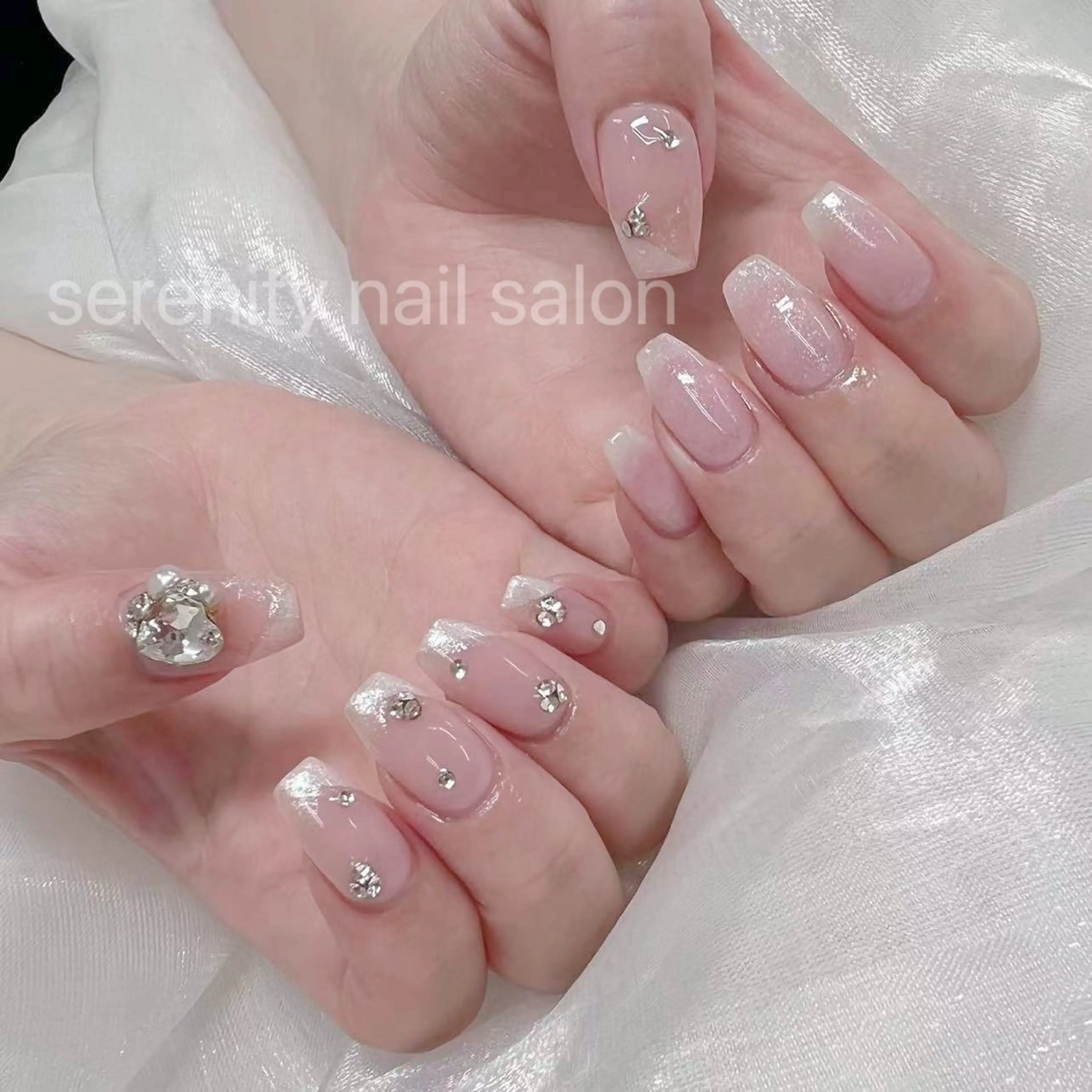 ネイル ハンドネイル ハンドケア ✨Serenity Nail salonのネイルデザイン