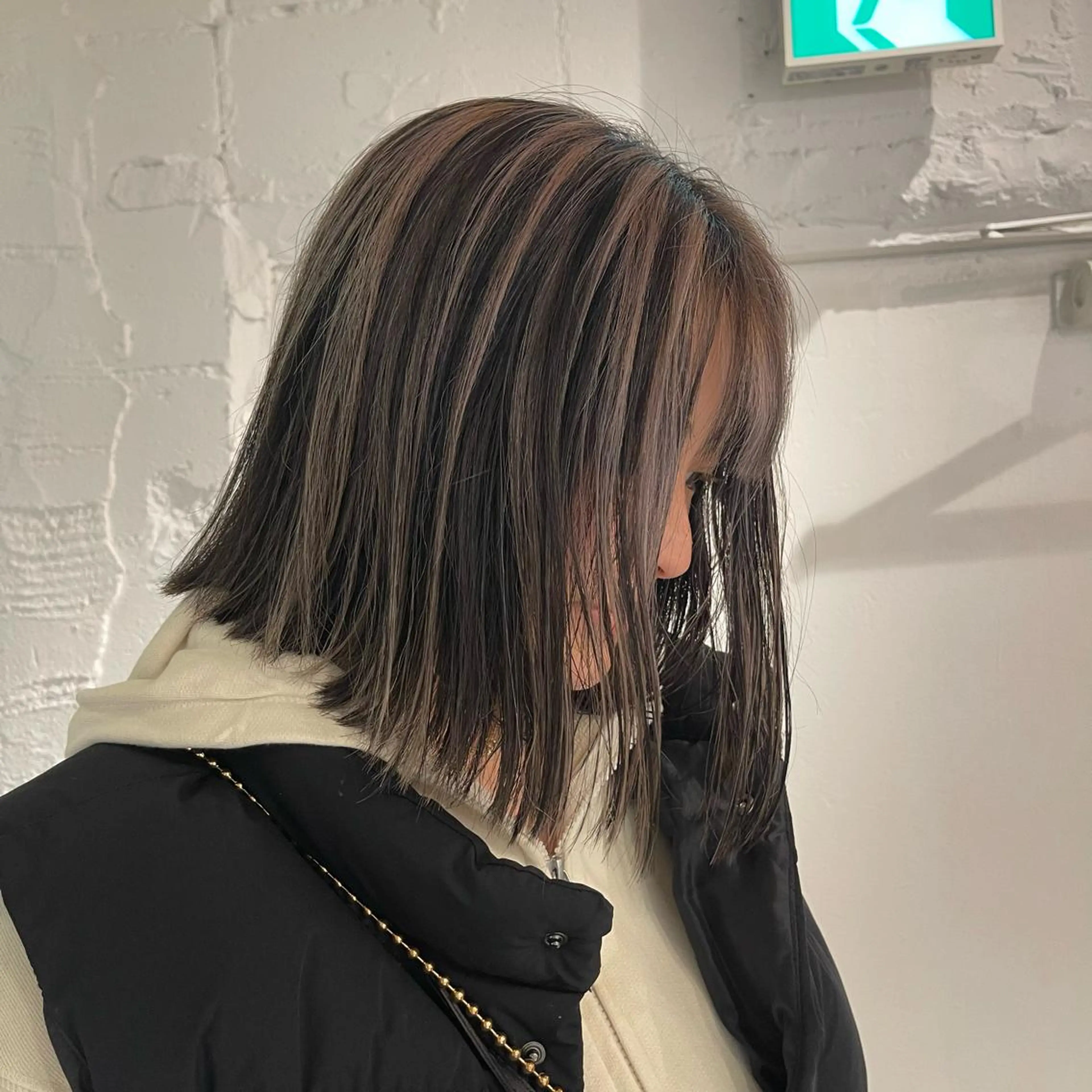ミディアム カラー ヘアカラー トリートメント lunty miichiのヘアスタイル