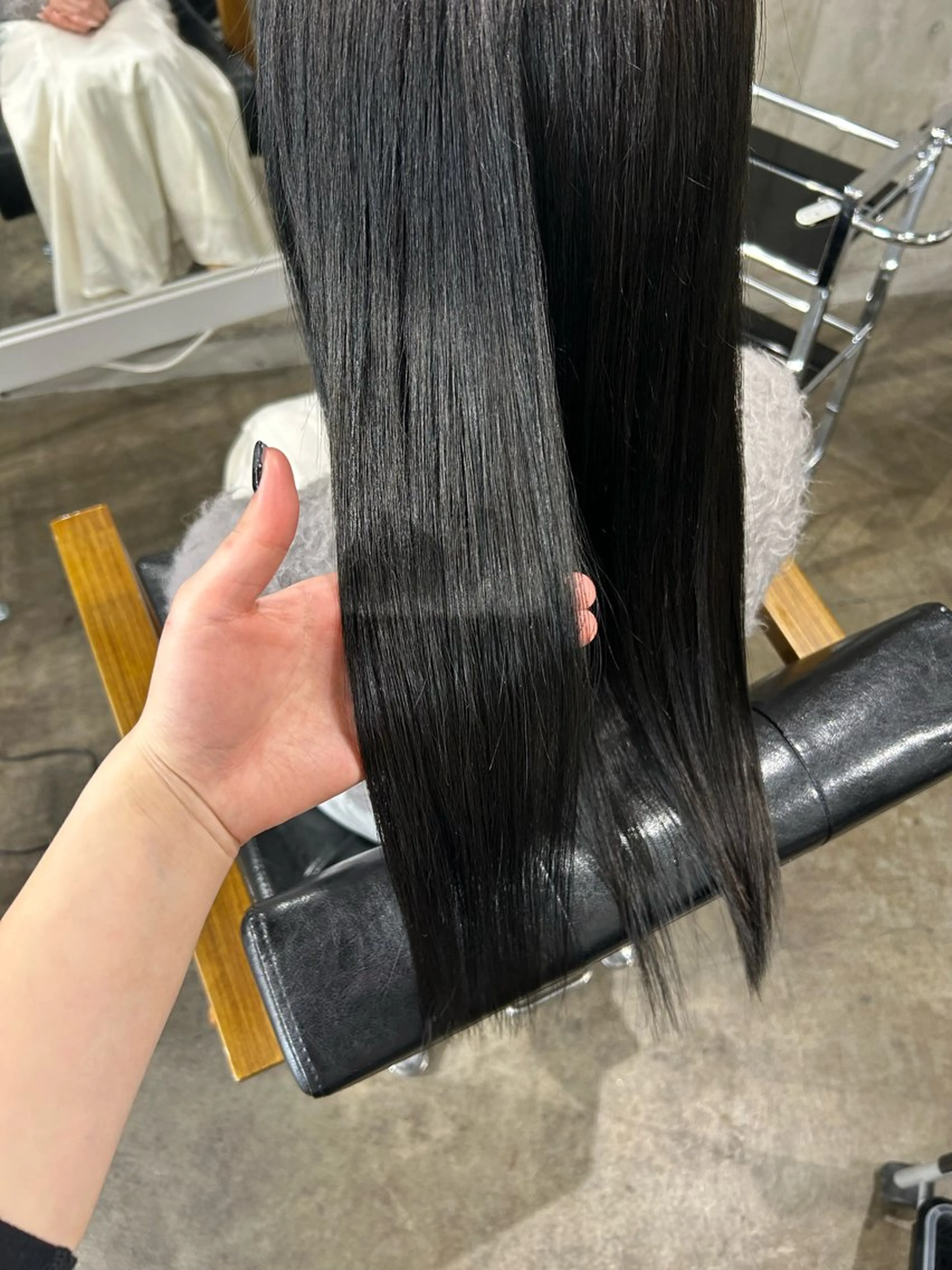 ロング カラー ヘアカラー トリートメント 成田 有沙のヘアスタイル