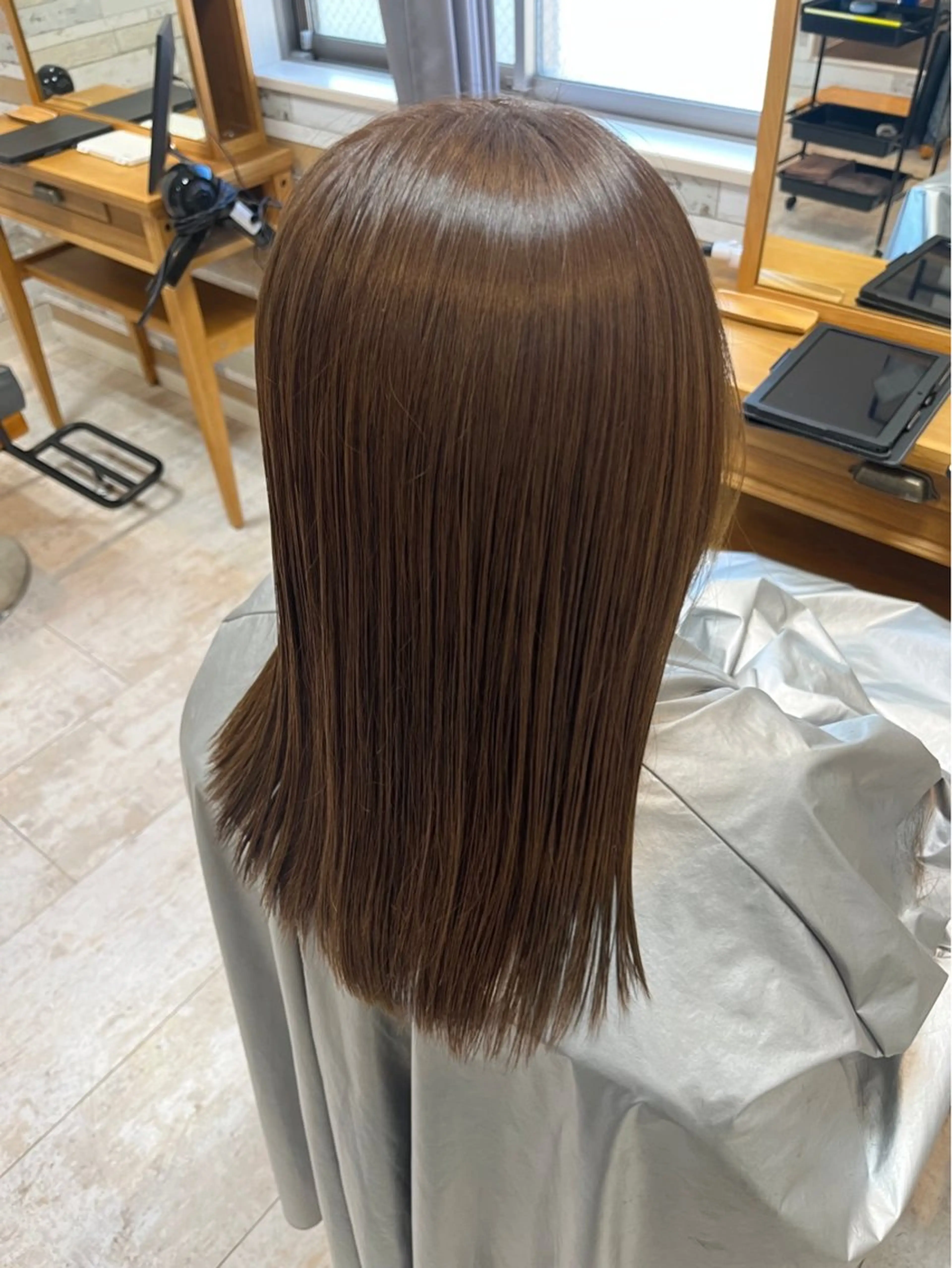 セミロング カラー ヘアアレンジ ヘアカラー TELAHAIR 君津店所属・東 夏稀のヘアスタイル