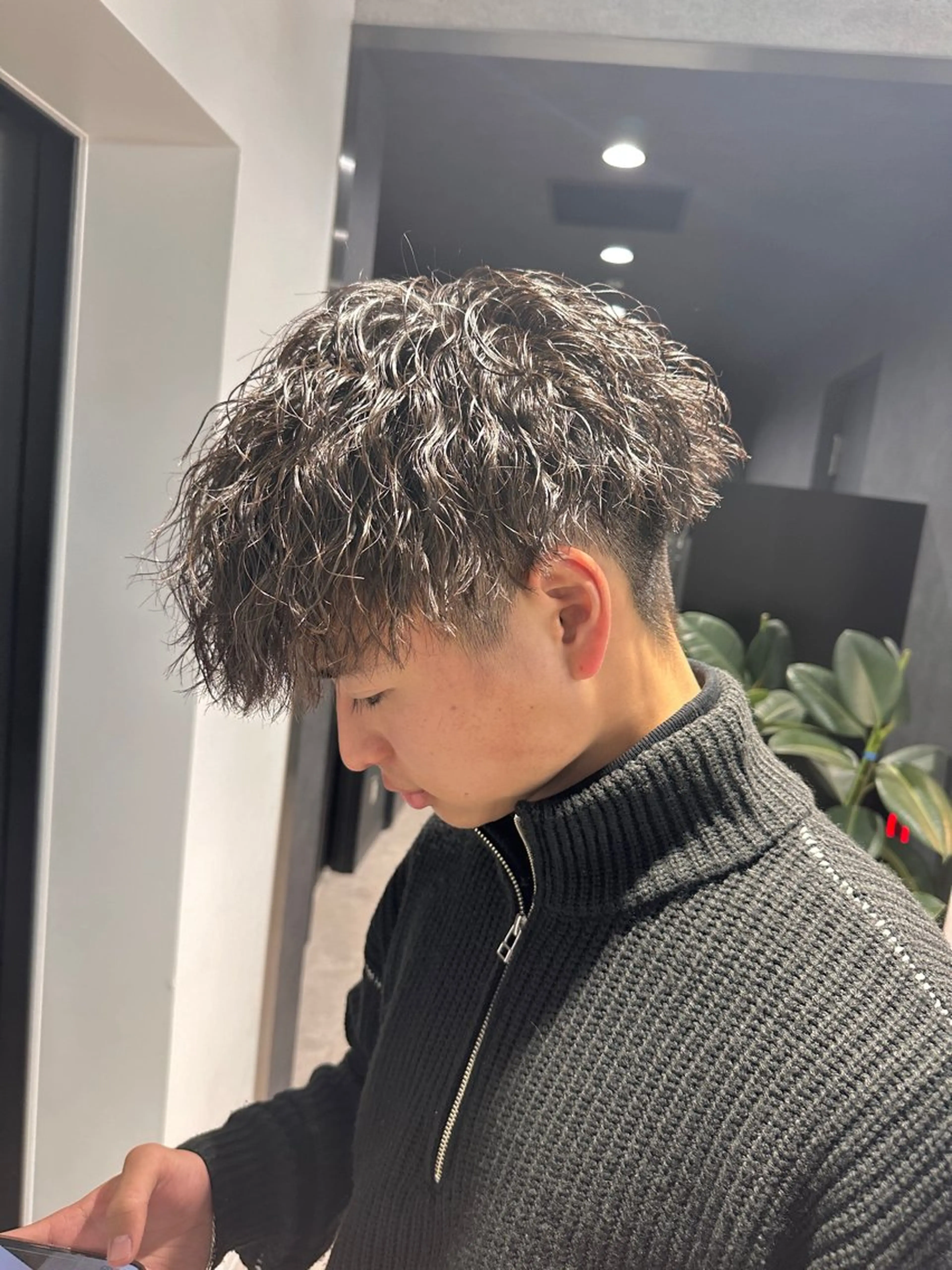 ショート パーマ メンズ 渋谷駅から徒歩1分 BLUCKメンズヘアのヘアスタイル