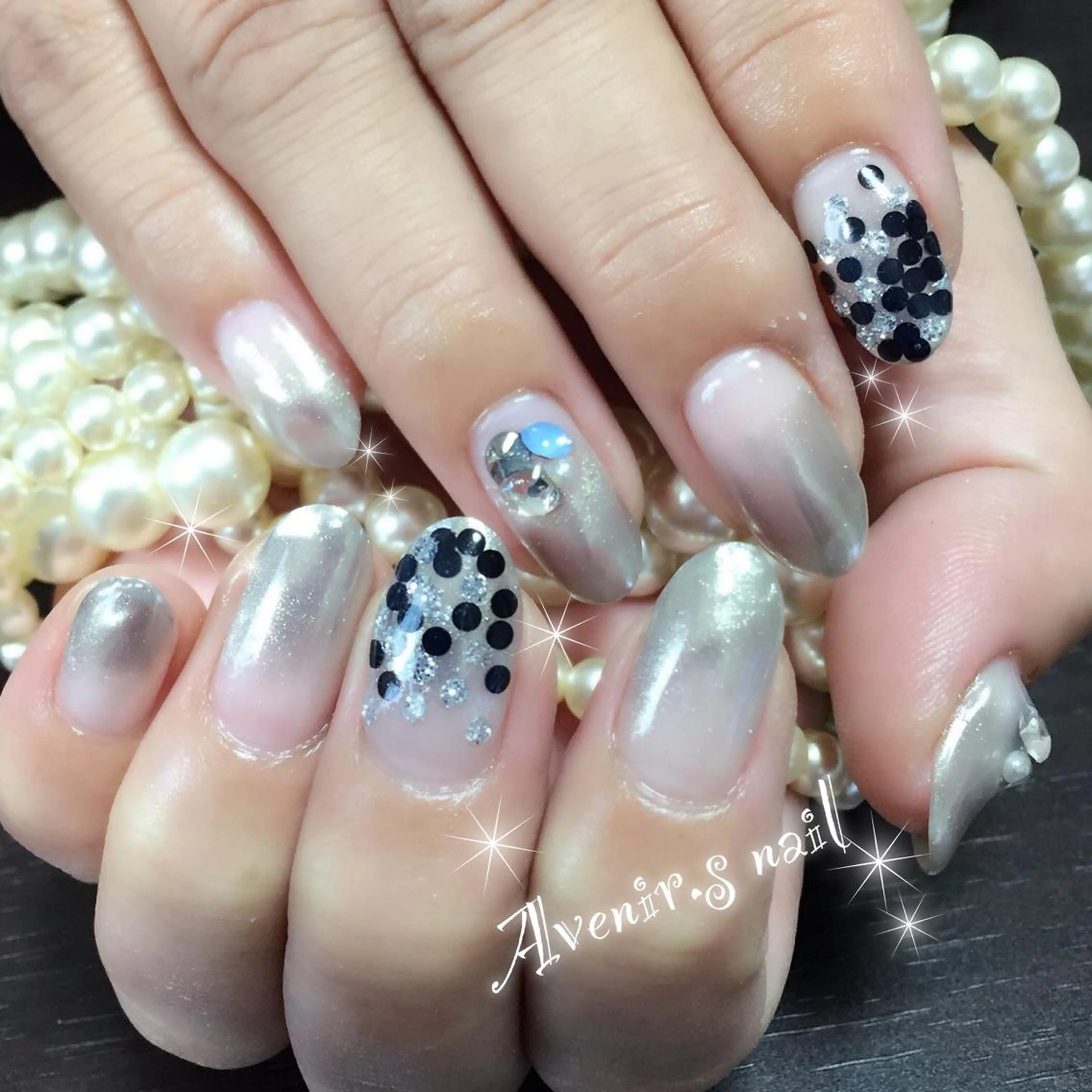 ネイル ミラーネイル Home Salon Avenir.のネイルデザイン