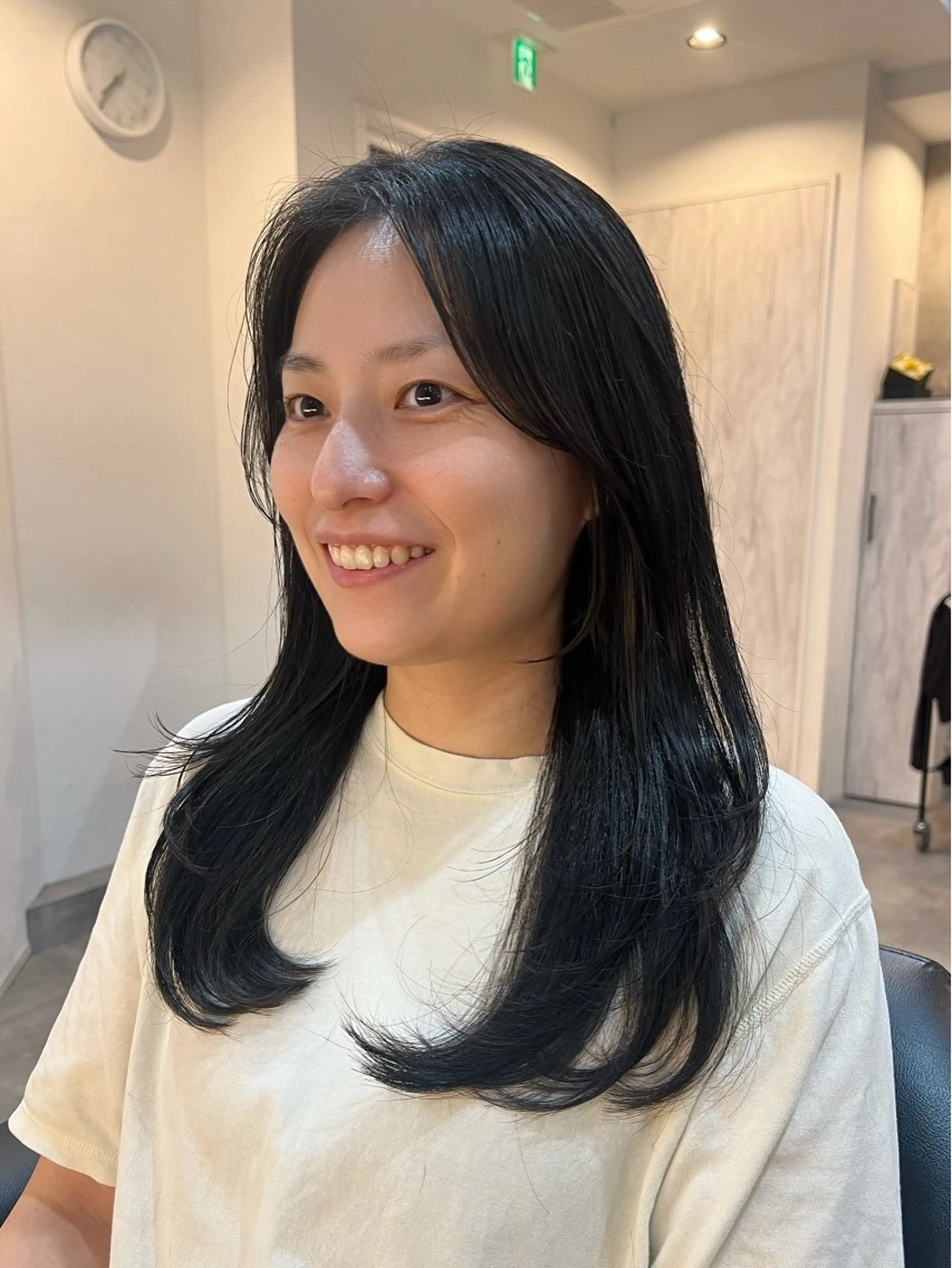ロング レイヤーカット カット トリートメント 工藤 梨花のヘアスタイル