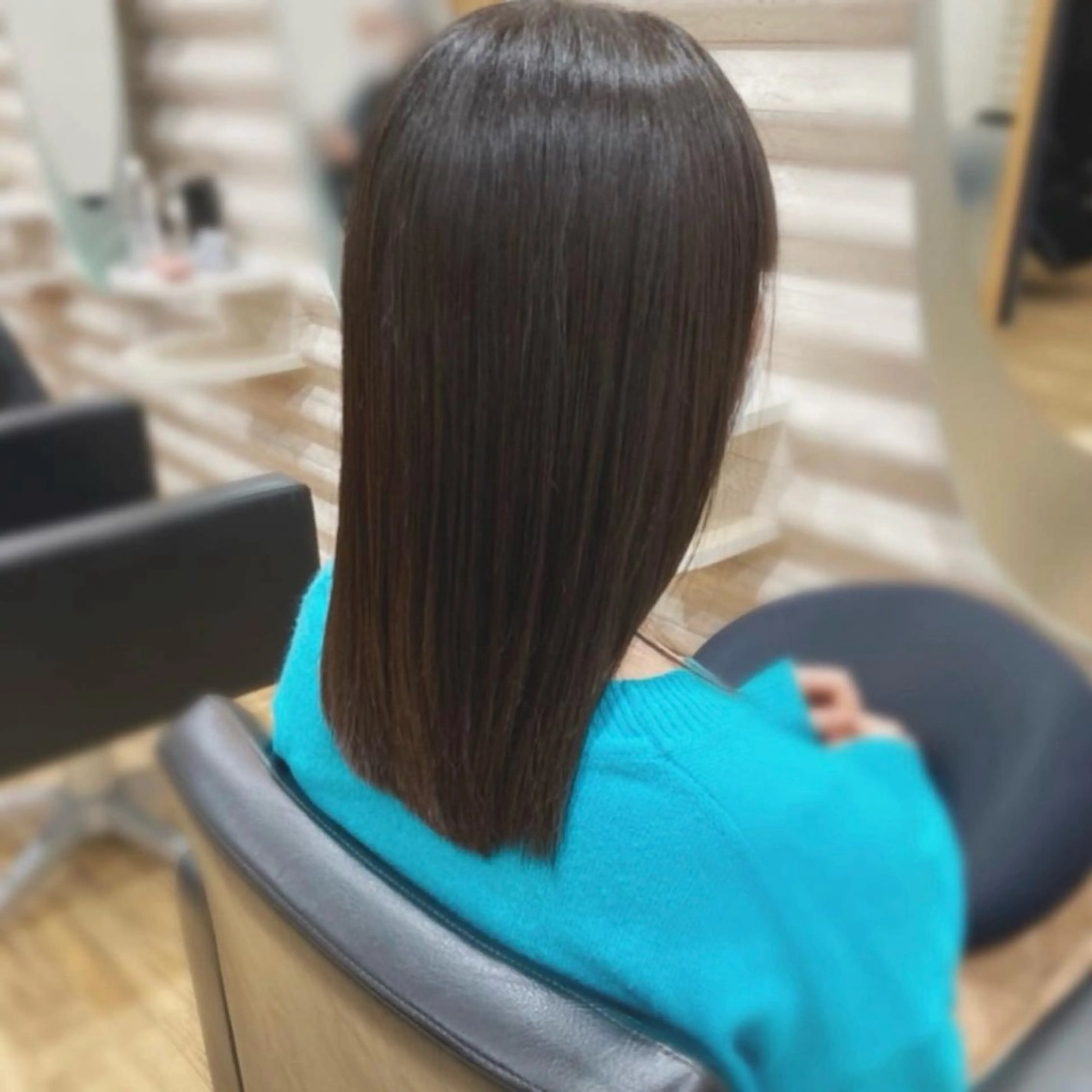 セミロング カラー 髪質改善 トリートメント カラーダメージが艶々 『ケア特化店』KONのヘアスタイル