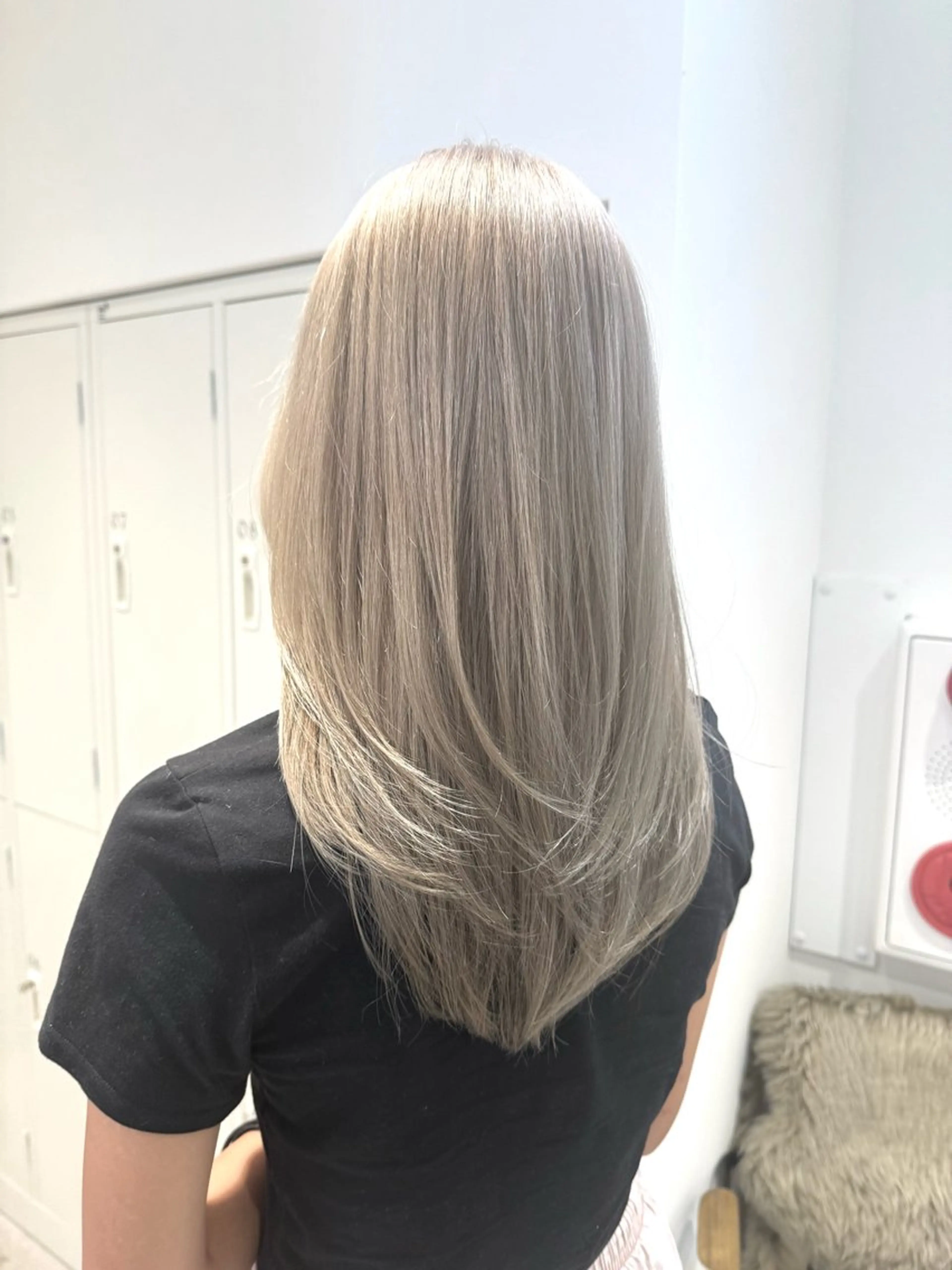 セミロング カラー ヘアカラー トリートメント 佐藤 悠汰のヘアスタイル