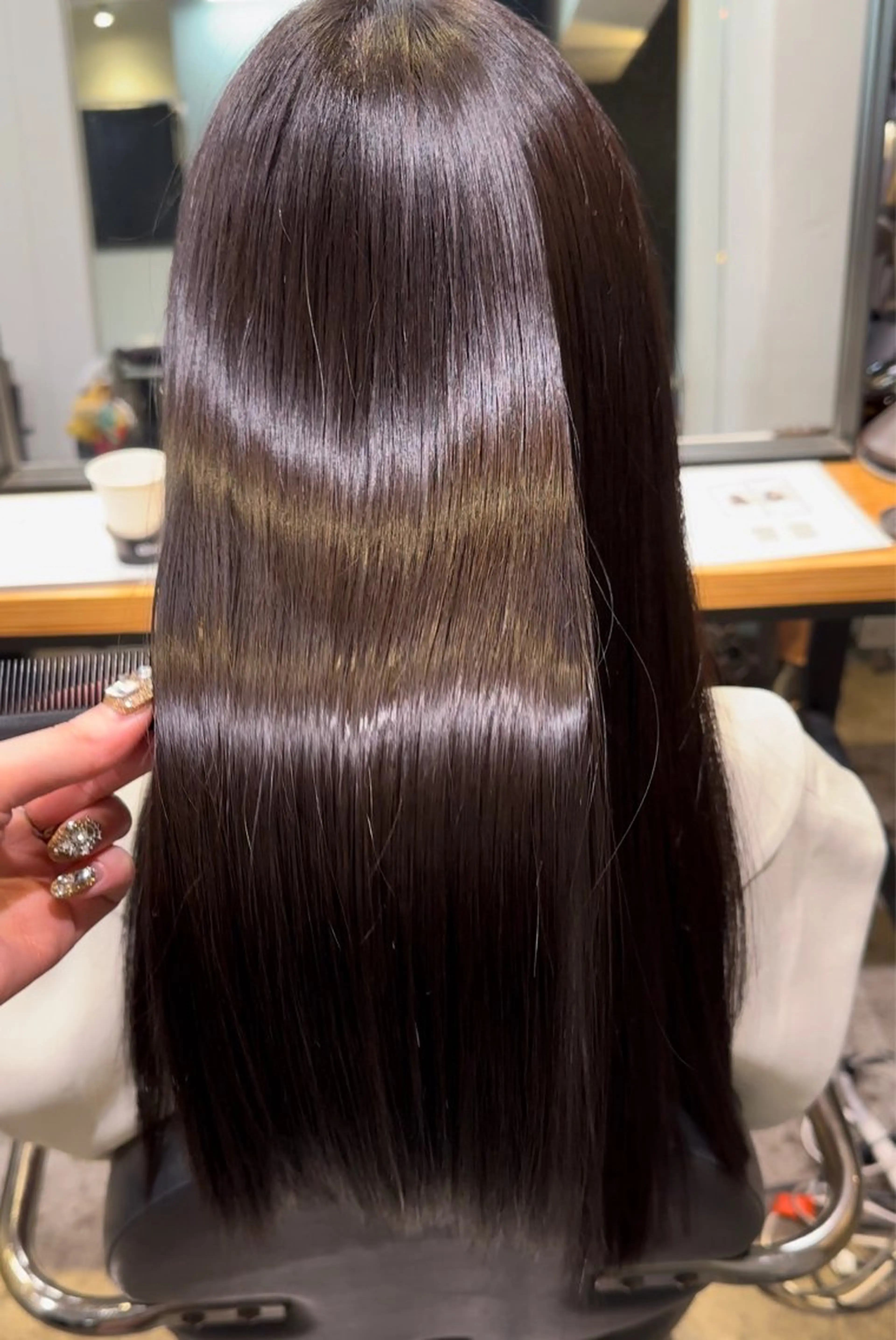 ロング 縮毛矯正、 押野七大のヘアスタイル