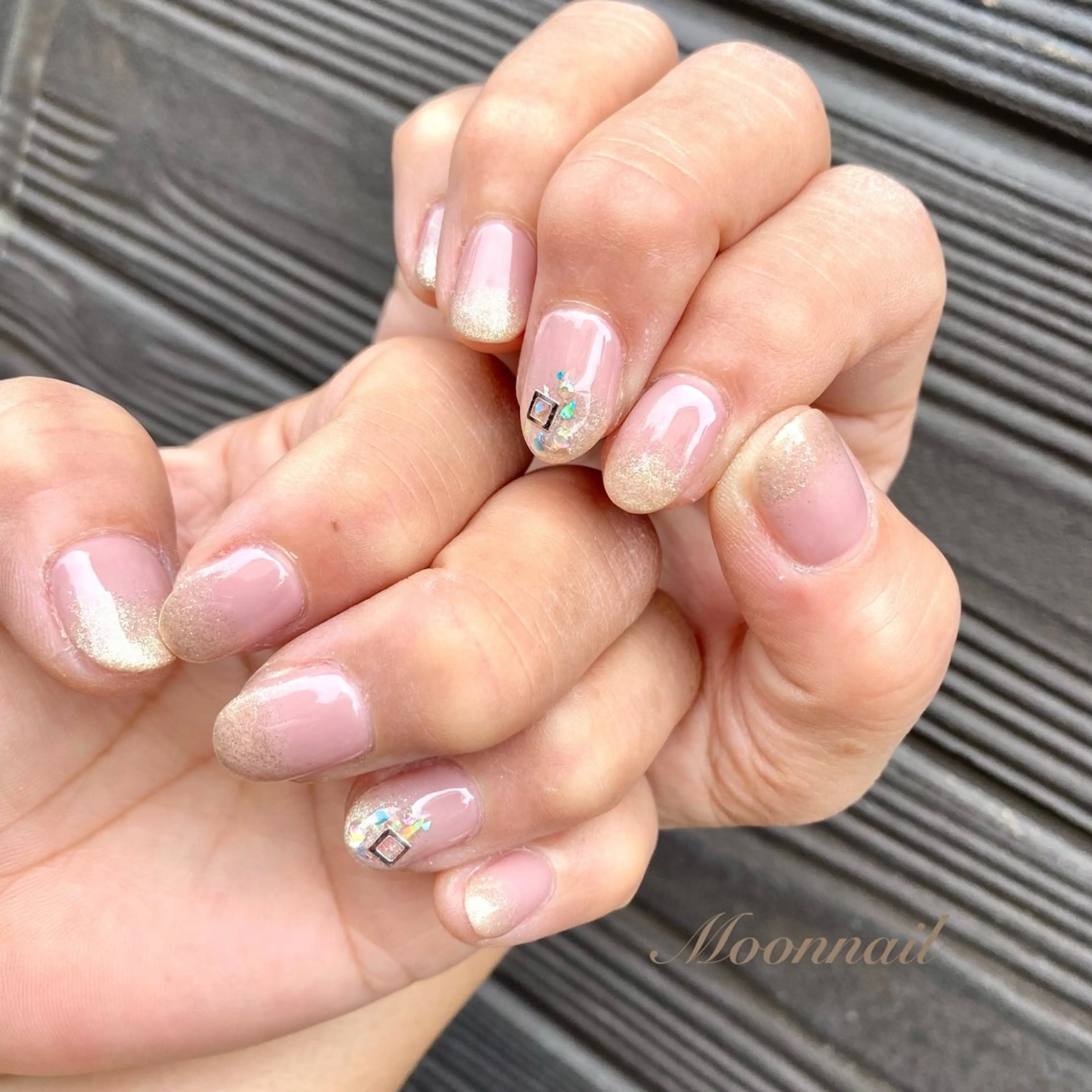 ネイル Moonnail所属・Moonnail Moekaのネイルデザイン