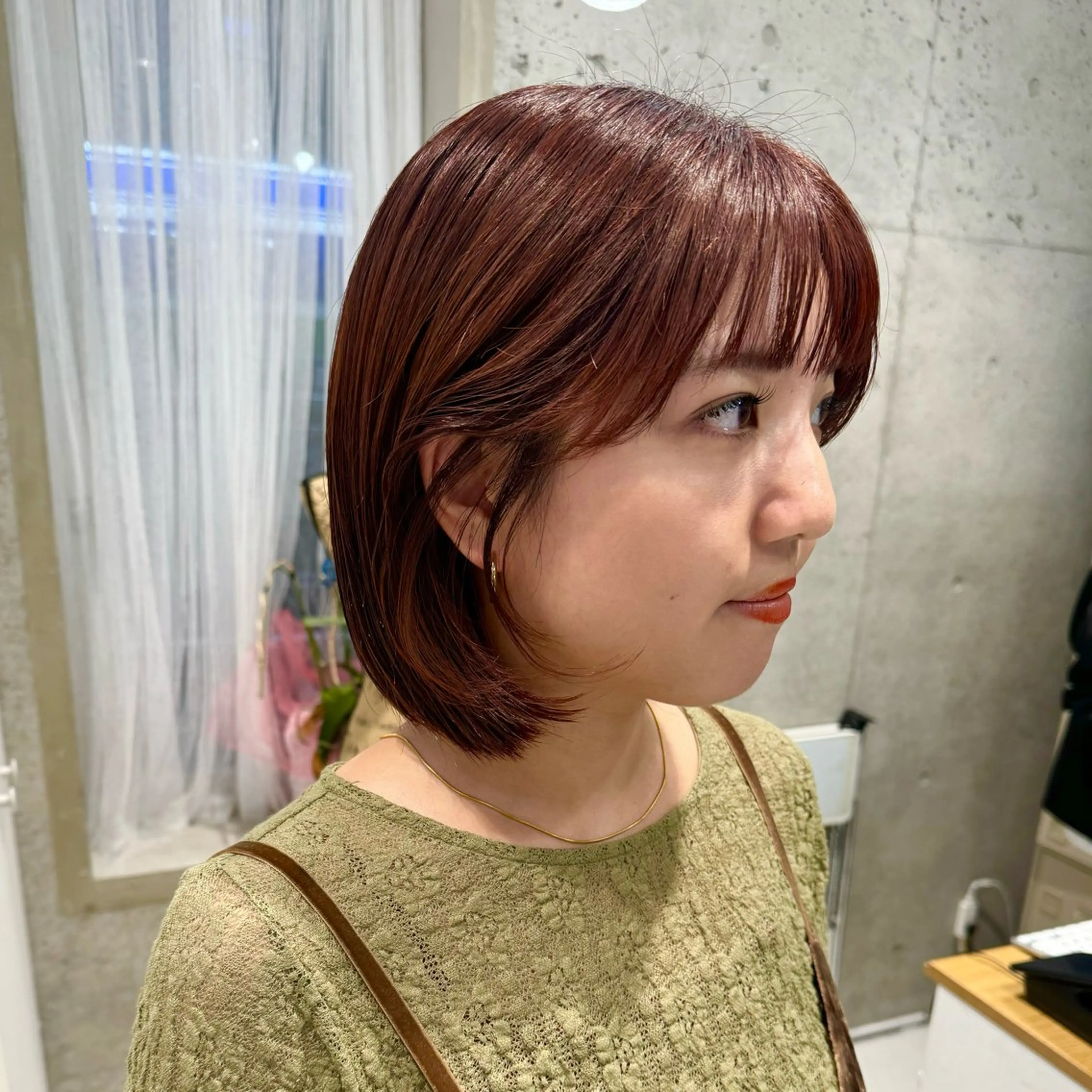 ミディアム カラー ブラウンカラー オレンジ オレンジブラウン 会田有紀 /切りっぱなしボブのヘアスタイル