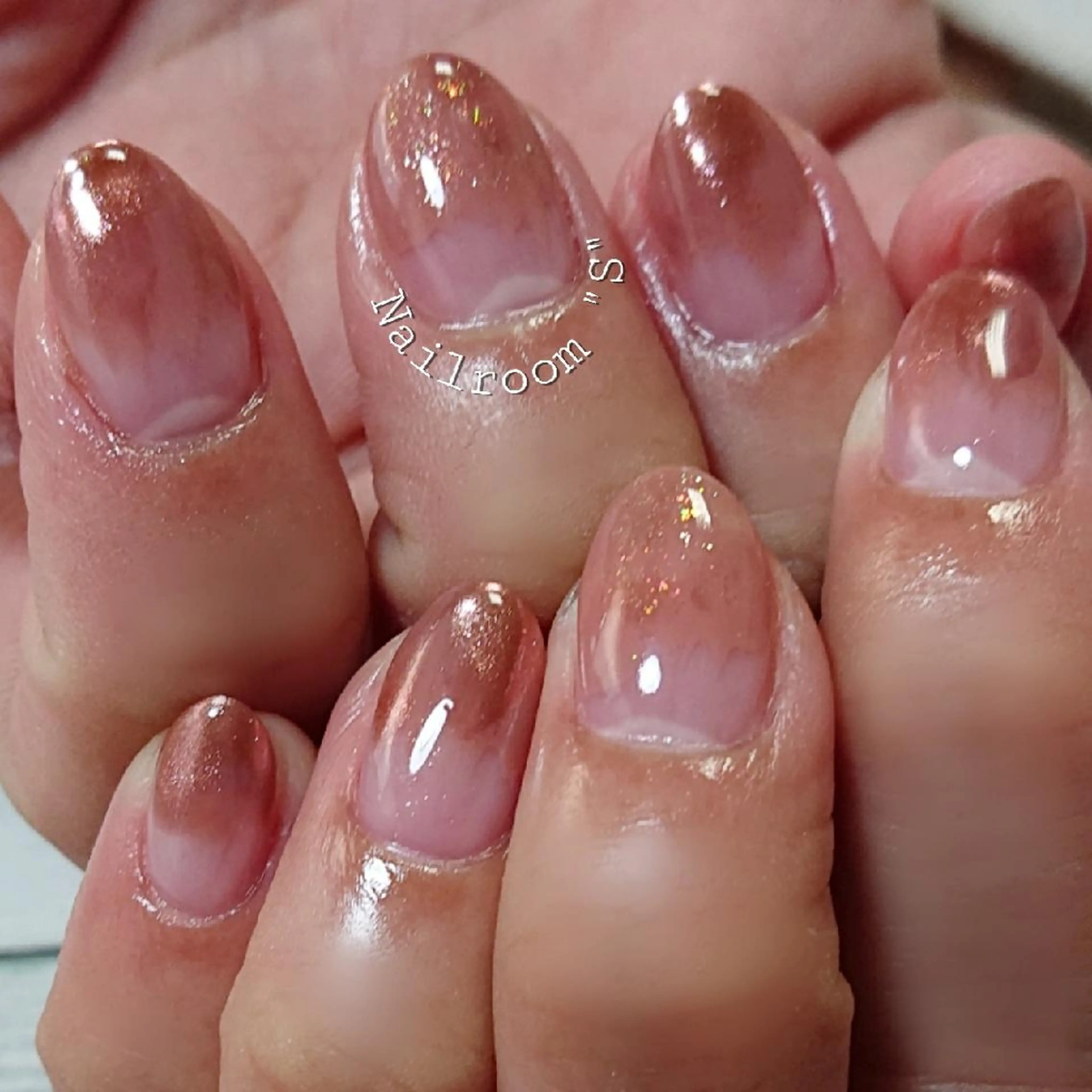 ネイル オーロラネイル ブラウン ミラーネイル ニュアンスネイル ワンカラーネイル Nail room  "S"  SAKAIのネイルデザイン