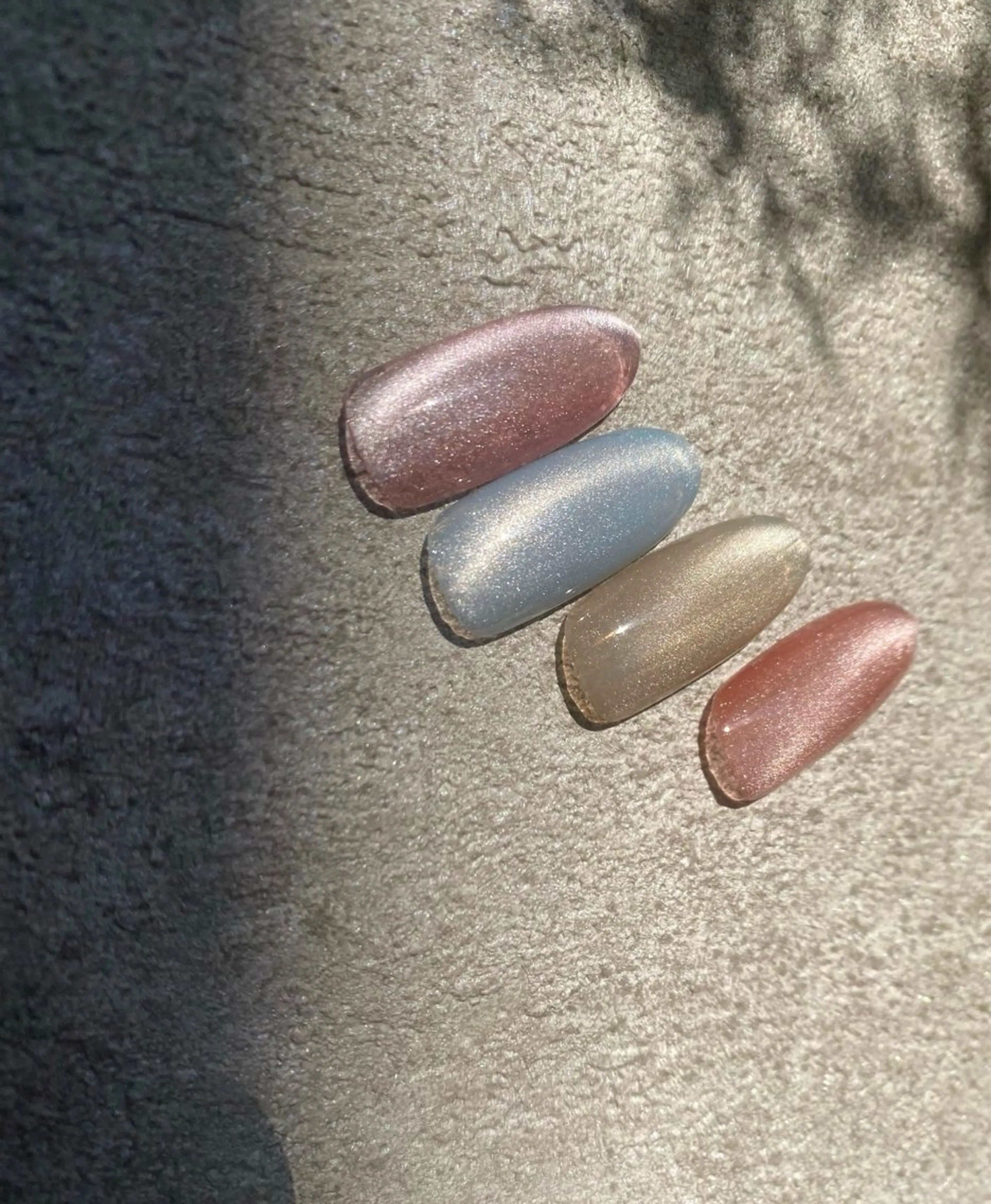 ネイル ジェルネイル 氷ネイル・うるうるネイル マグネットネイル Berry coco nail所属・Berry coco SAIKAのネイルデザイン
