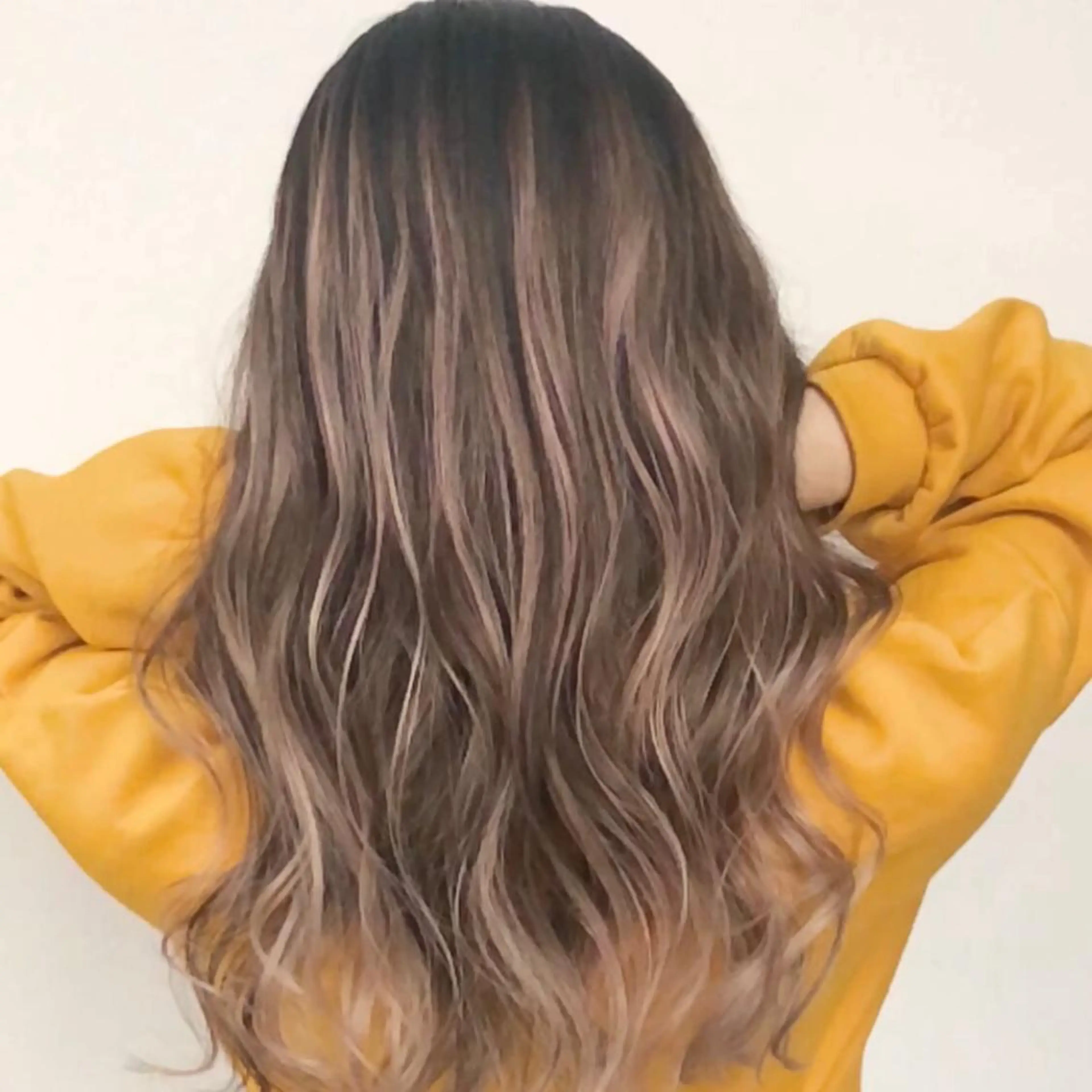 ロング カラー ヘアアレンジ バレイヤージュ デザインカラー ハイライトカラー 外国人風カラー ハイライト カット ヘアカラー トリートメント アンドウ ユウ/ レイヤーカット/韓国のヘアスタイル