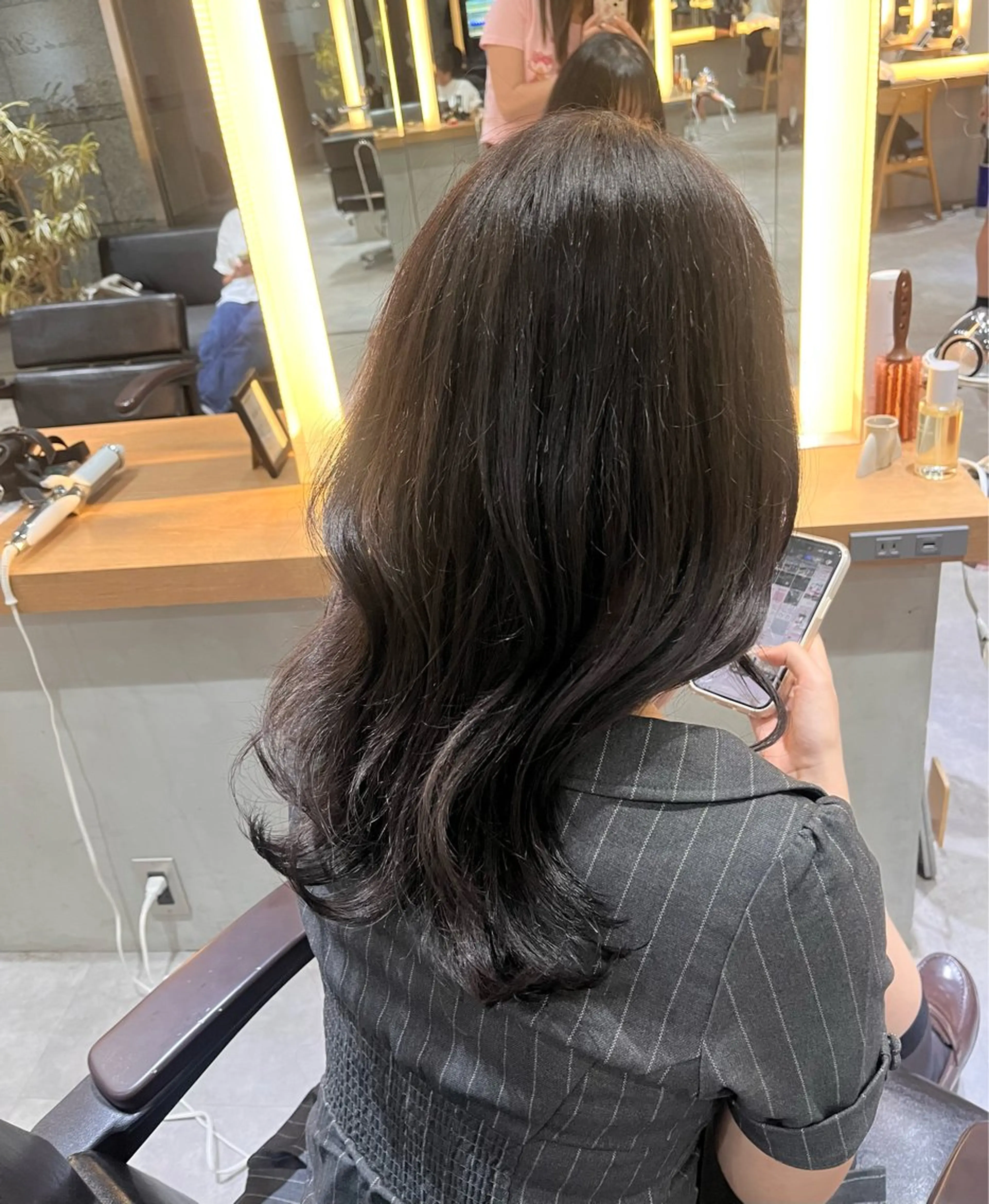 カラー ヘアカラー ユイ🎀透明感カラー 耳つぼジュエリーのヘアスタイル