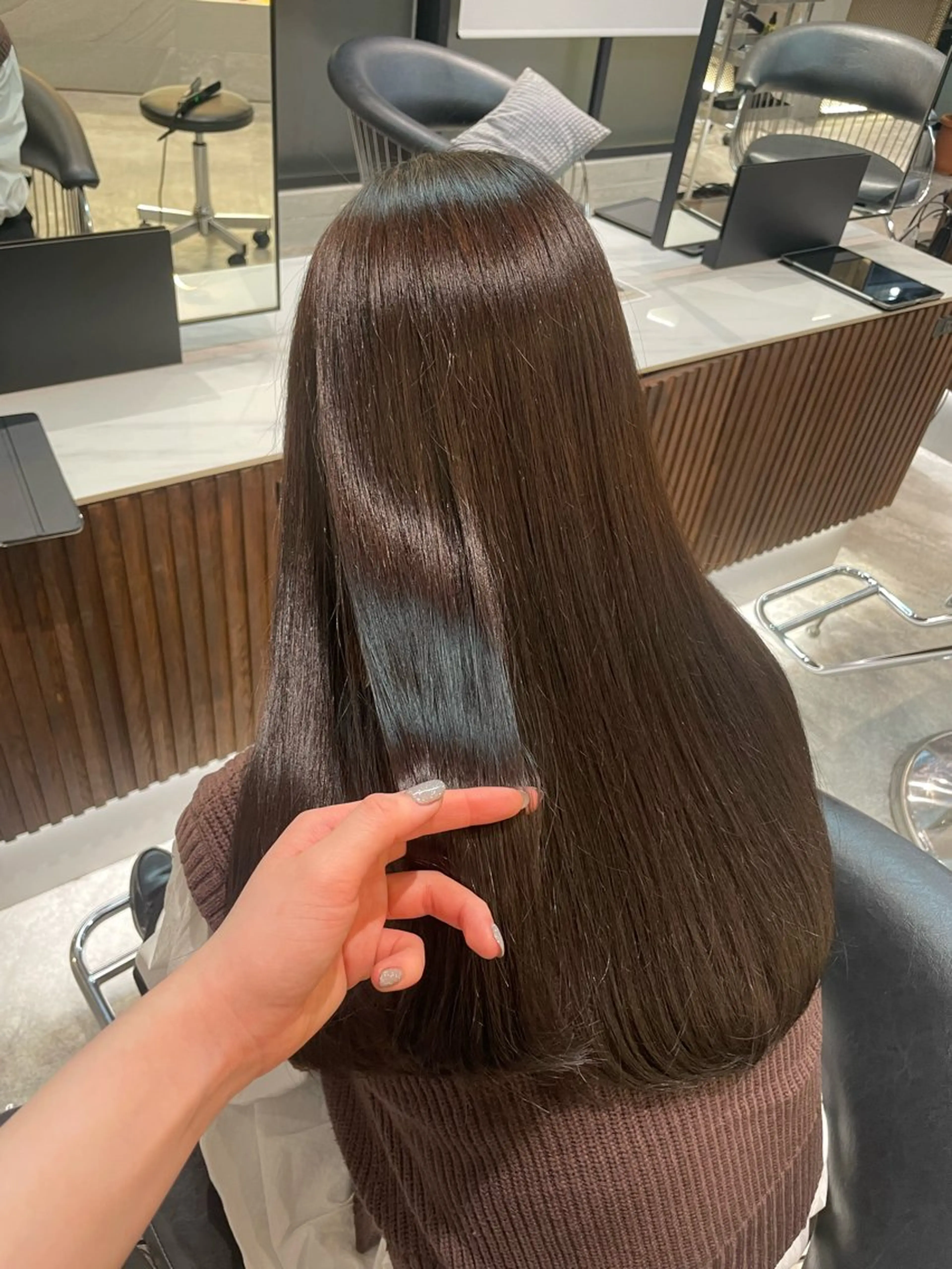 ロング カラー Toiro 新宿所属・新宿/新宿三丁目 yuinaのヘアスタイル