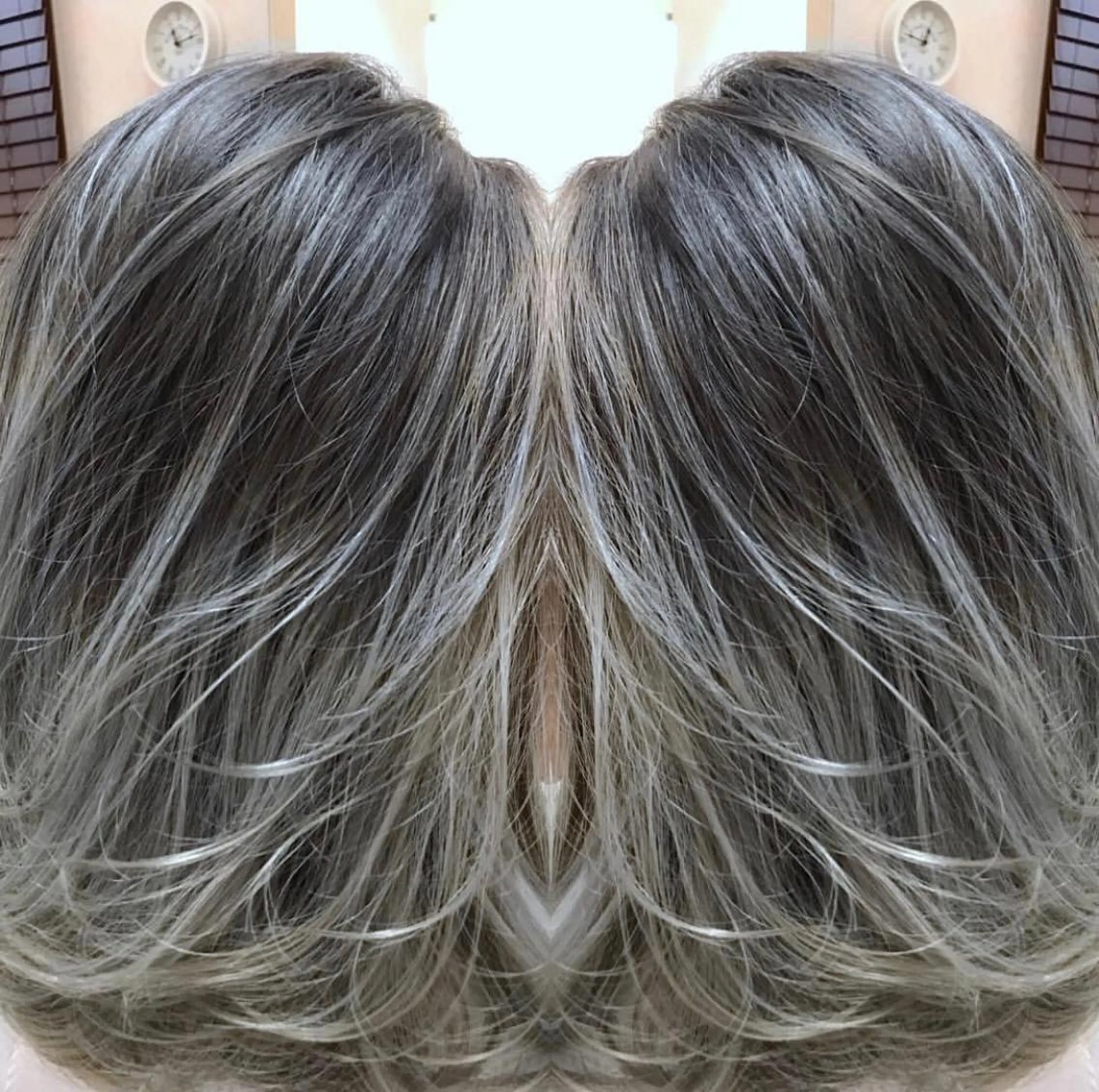 セミロング カラー ヘアアレンジ バレイヤージュ レイヤーカット ヘアカラー 濱田 ヒデキのヘアスタイル