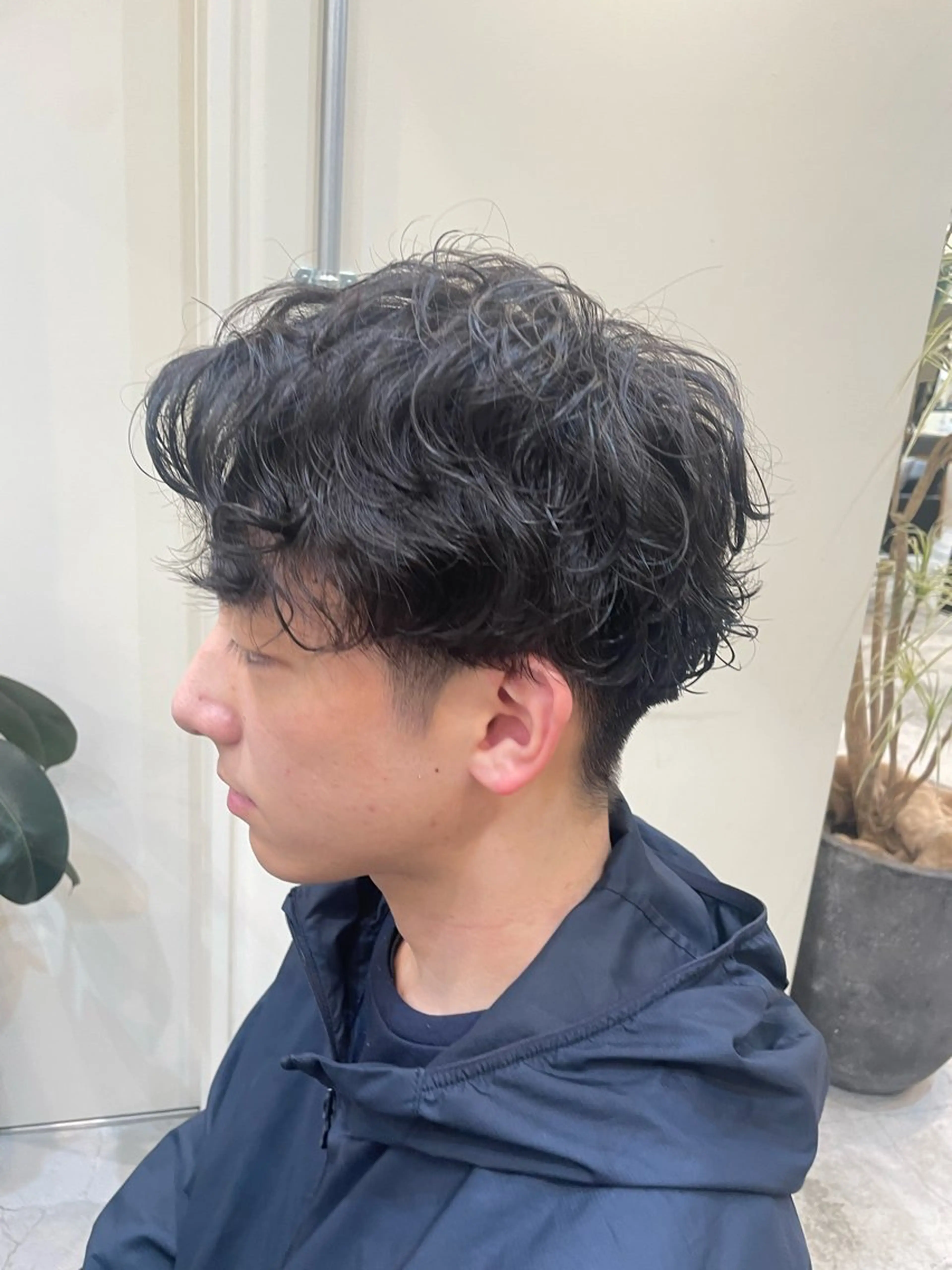 パーマ メンズ メンズパーマ レイヤーカット大人気 💛吉田百花のヘアスタイル