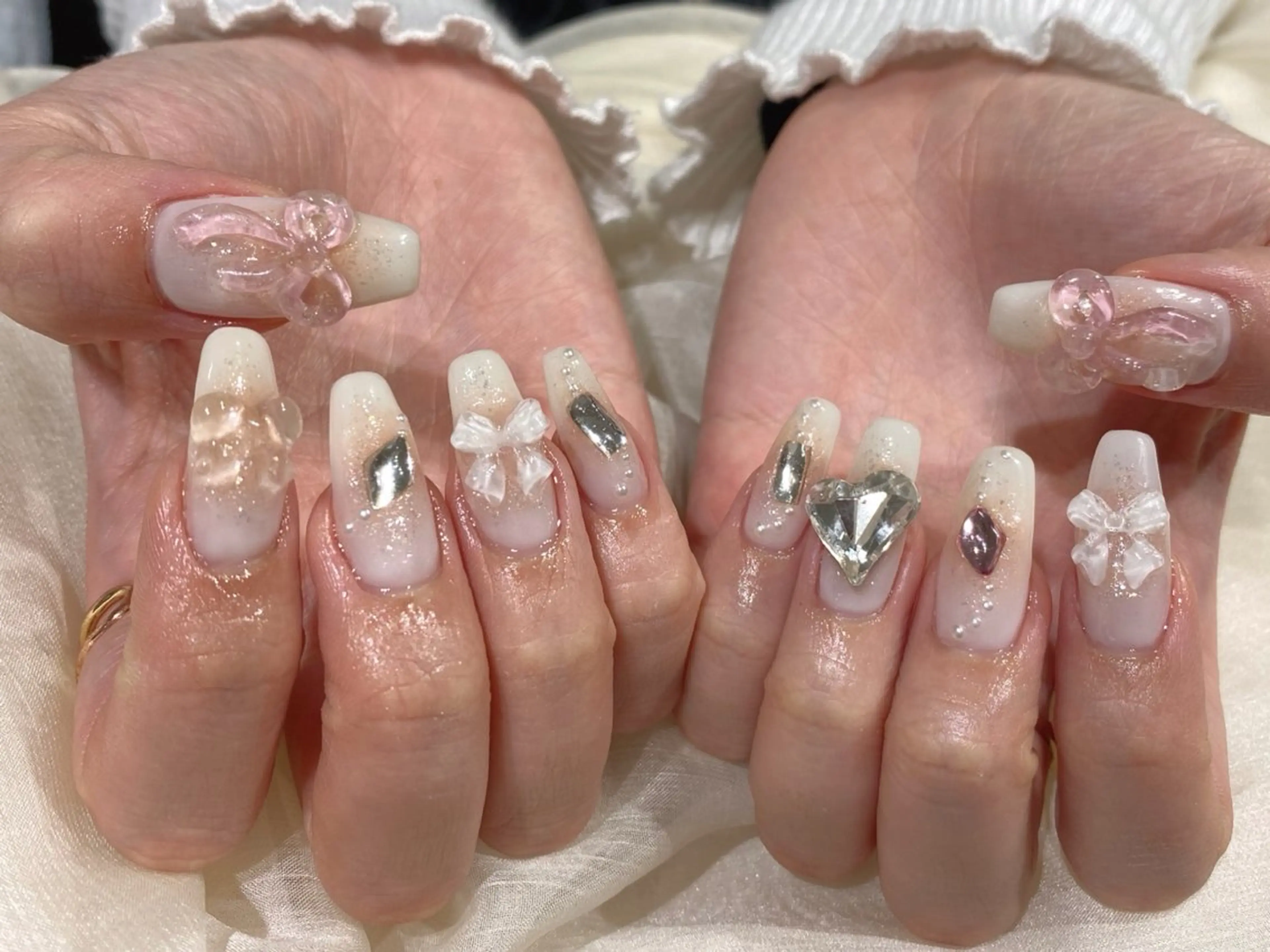 ミディアム ハンドネイル Nail  R💫 naoのネイルデザイン