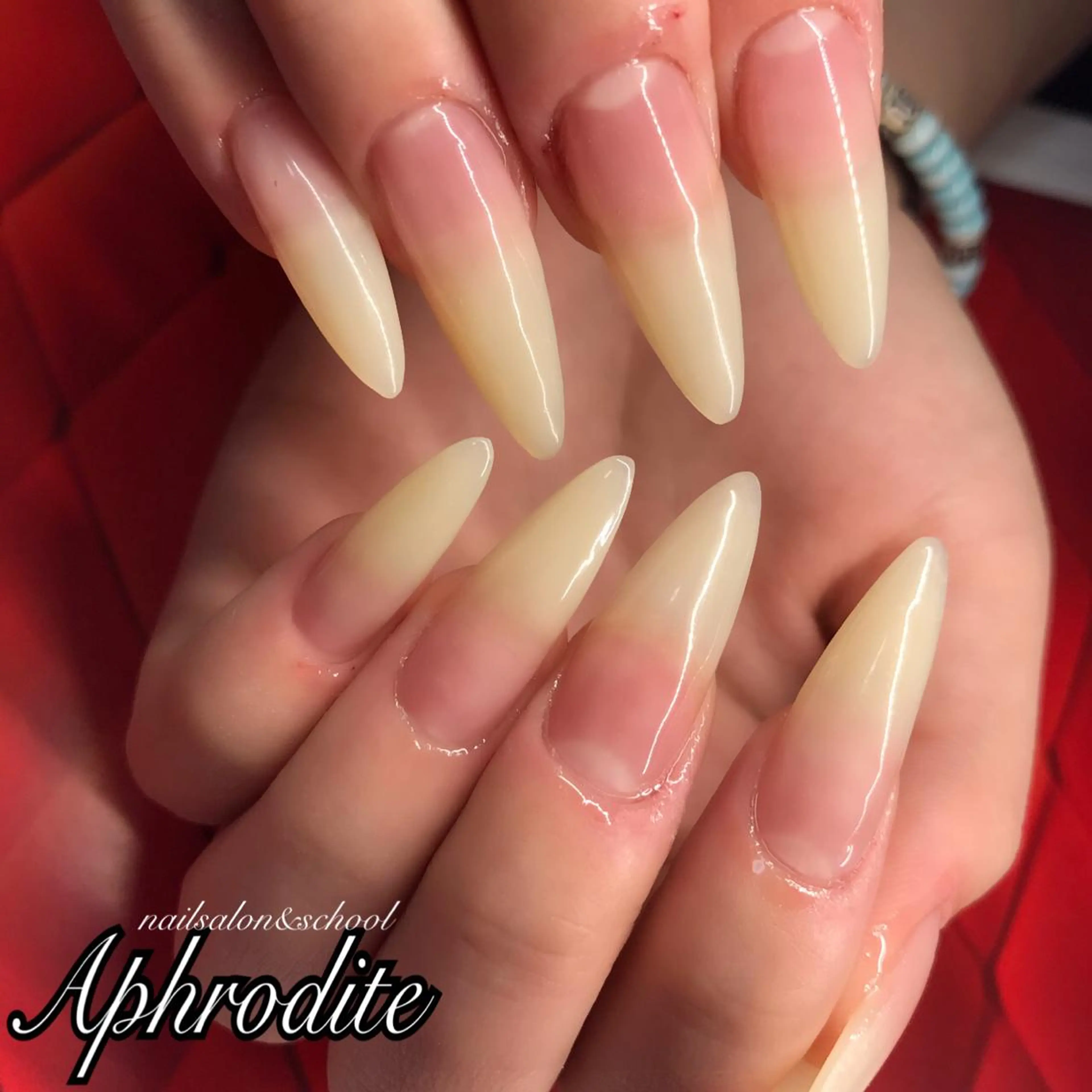 ネイル 長さ出し APHRODITE Nagisaのネイルデザイン