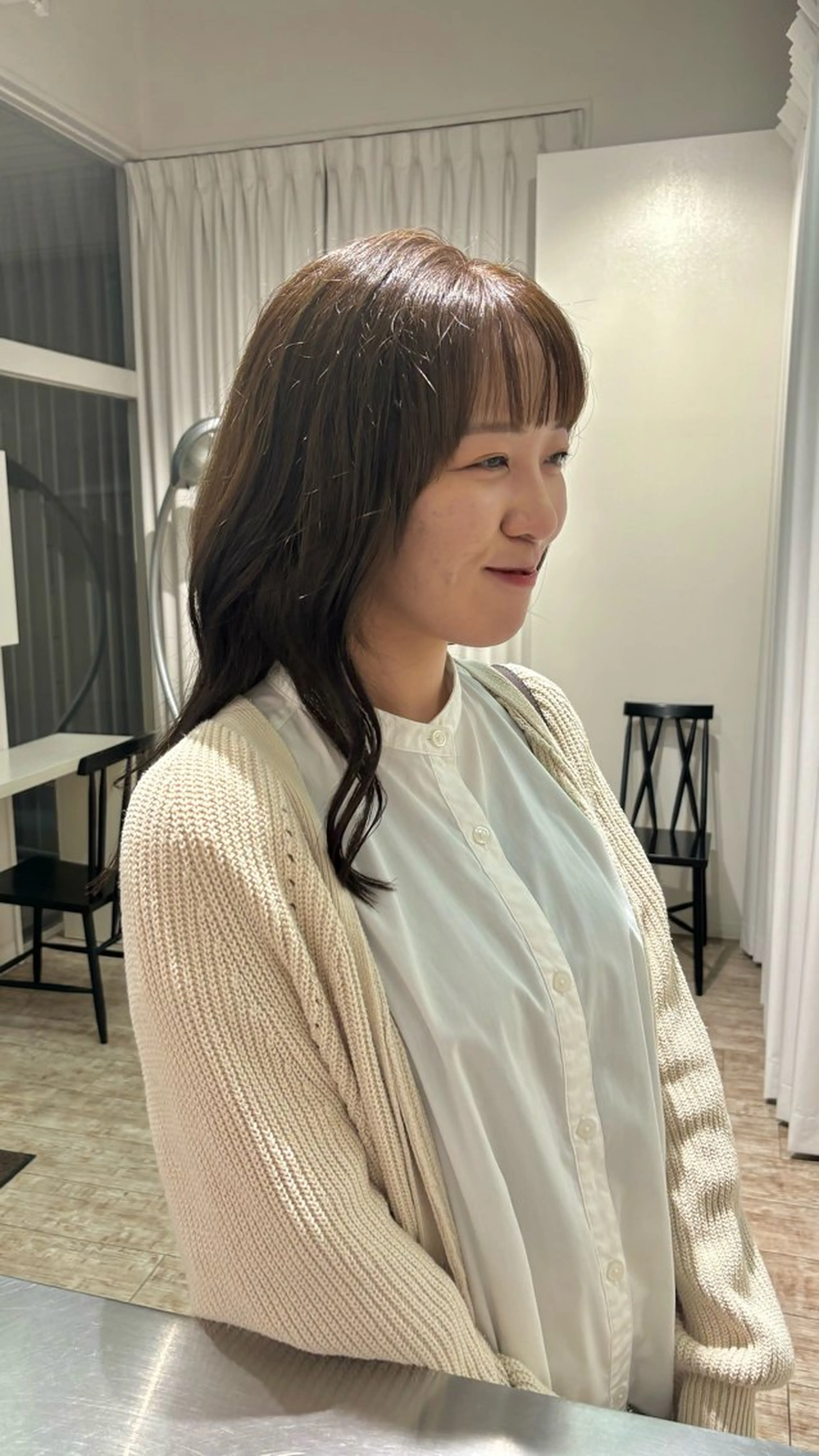 セミロング behive  駅前店所属・菊地 桃花のヘアスタイル