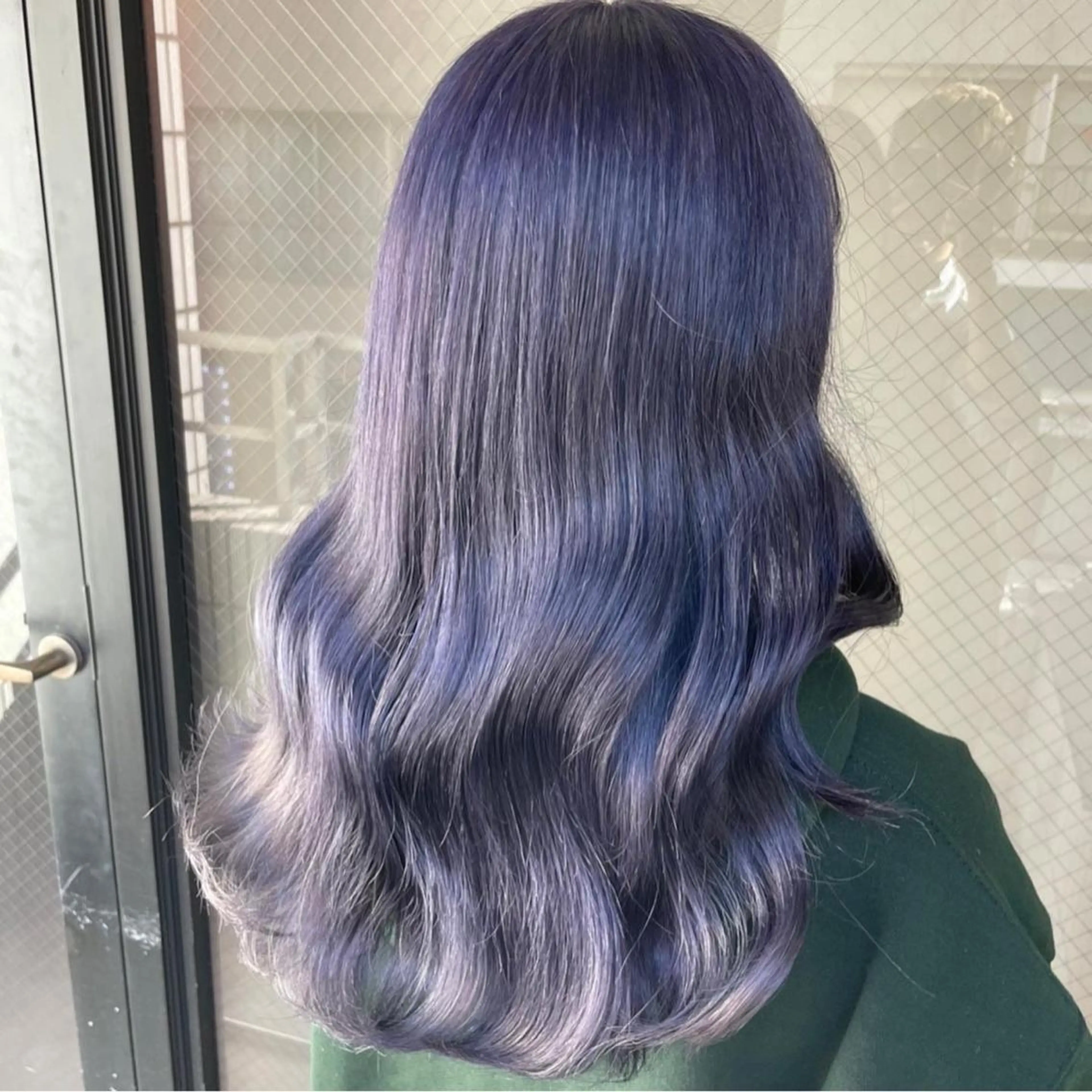 ロング カラー ヘアアレンジ ラベンダーカラー ラベンダーグレー 原宿/ハイトーン/ デザインカラー/のヘアスタイル