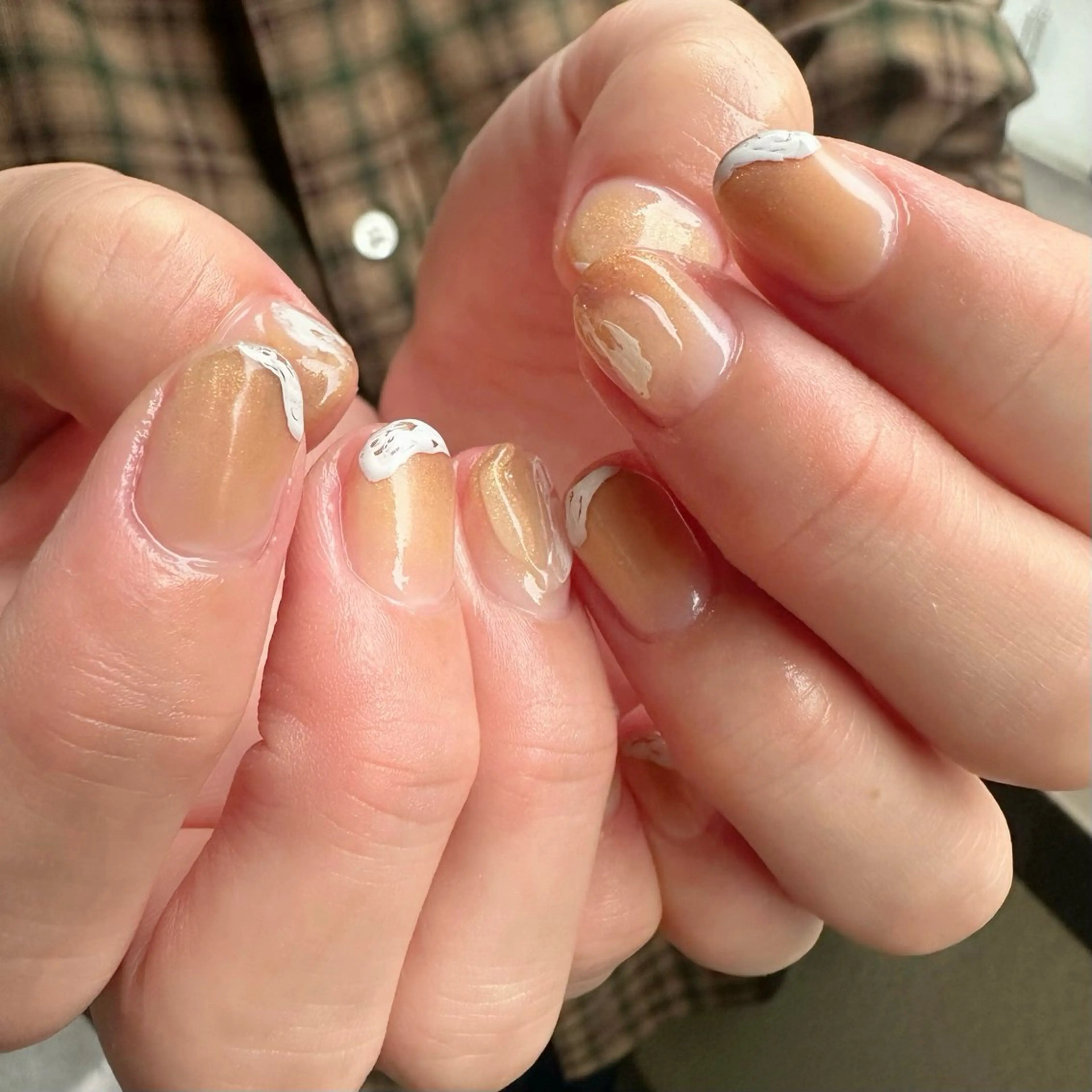 ネイル 氷ネイル・うるうるネイル 韓国ネイル マグネットネイル ニュアンスネイル 冬ネイル 🪞KAPE NAIL 🪞のネイルデザイン