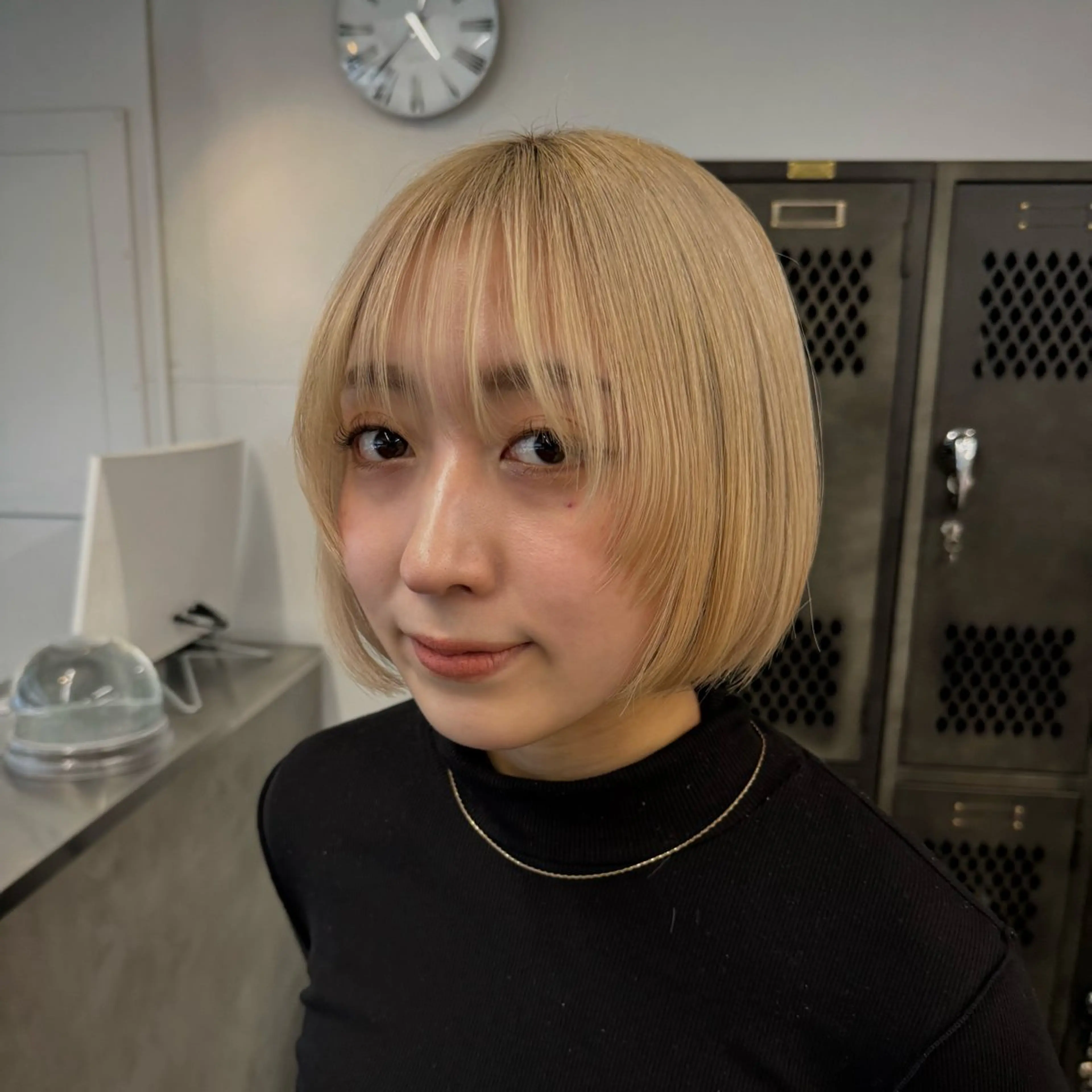 ショート ヘアカラー INORI🐳/艶カ ラー/レイヤーカットのヘアスタイル