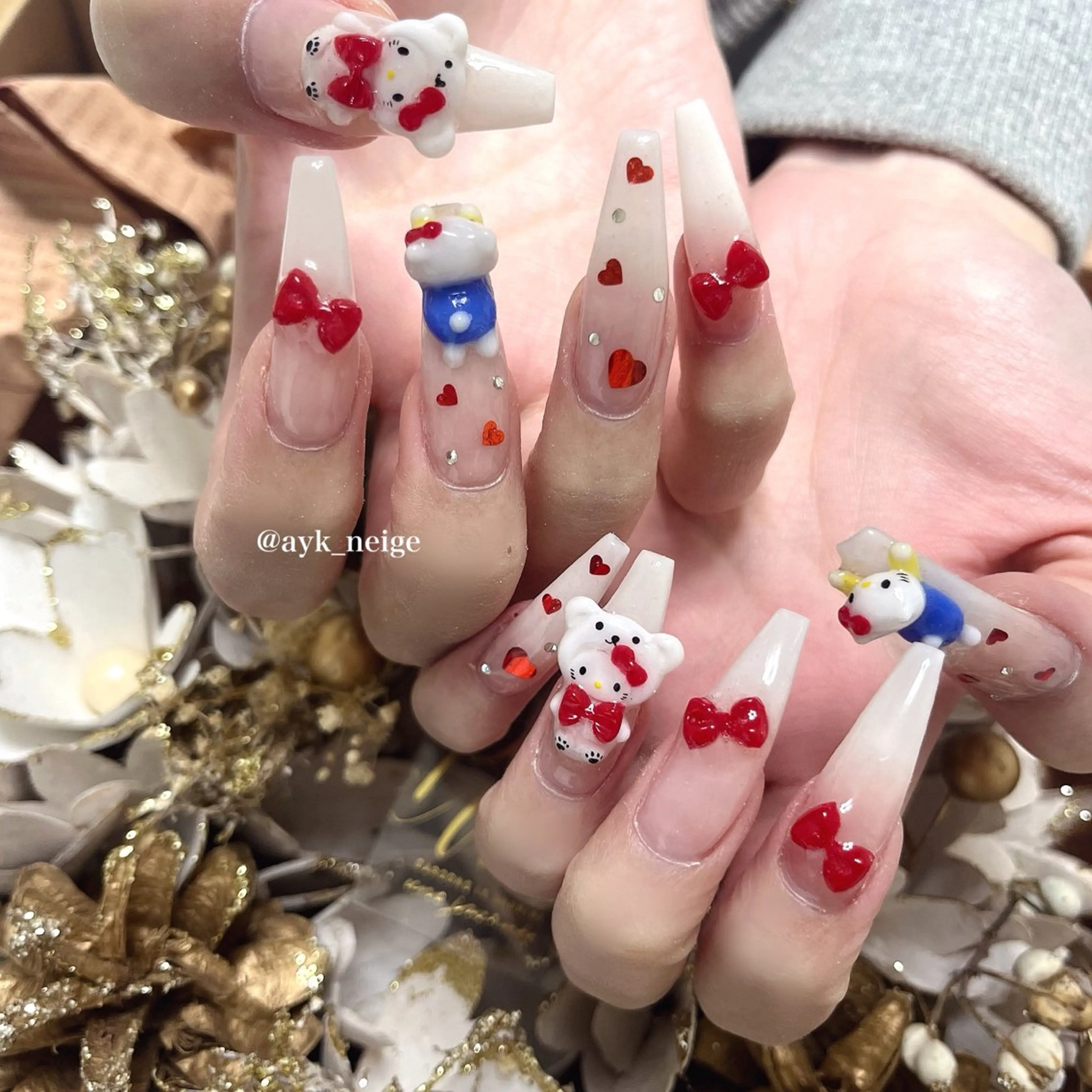 ネイル フットネイル キラキラネイル 韓国ネイル リボン シンプルネイル n'eige nail所属・大谷 綾香のネイルデザイン