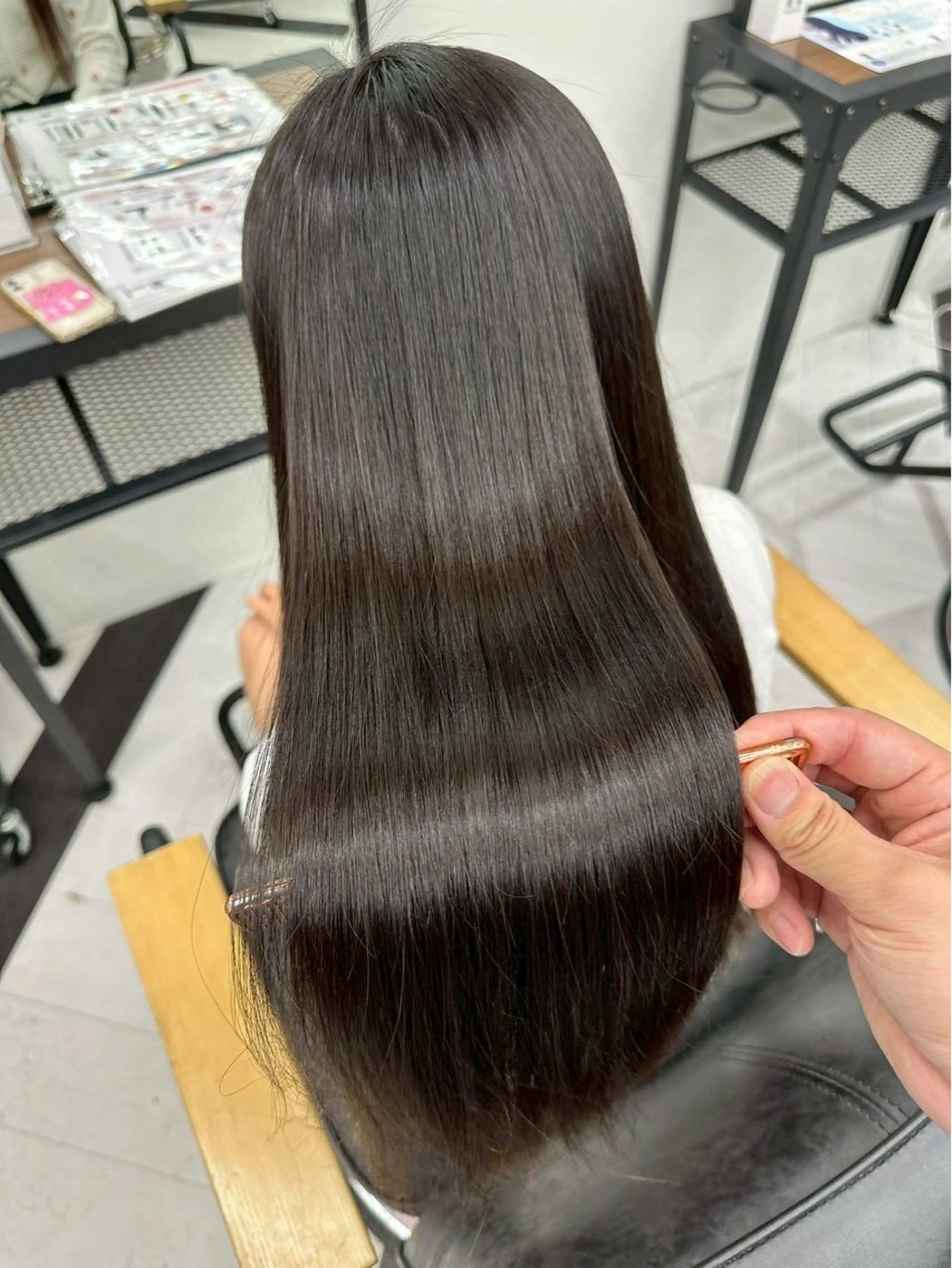 ロング ななみ.⋆𝜗𝜚 艶カラー/まつパのヘアスタイル