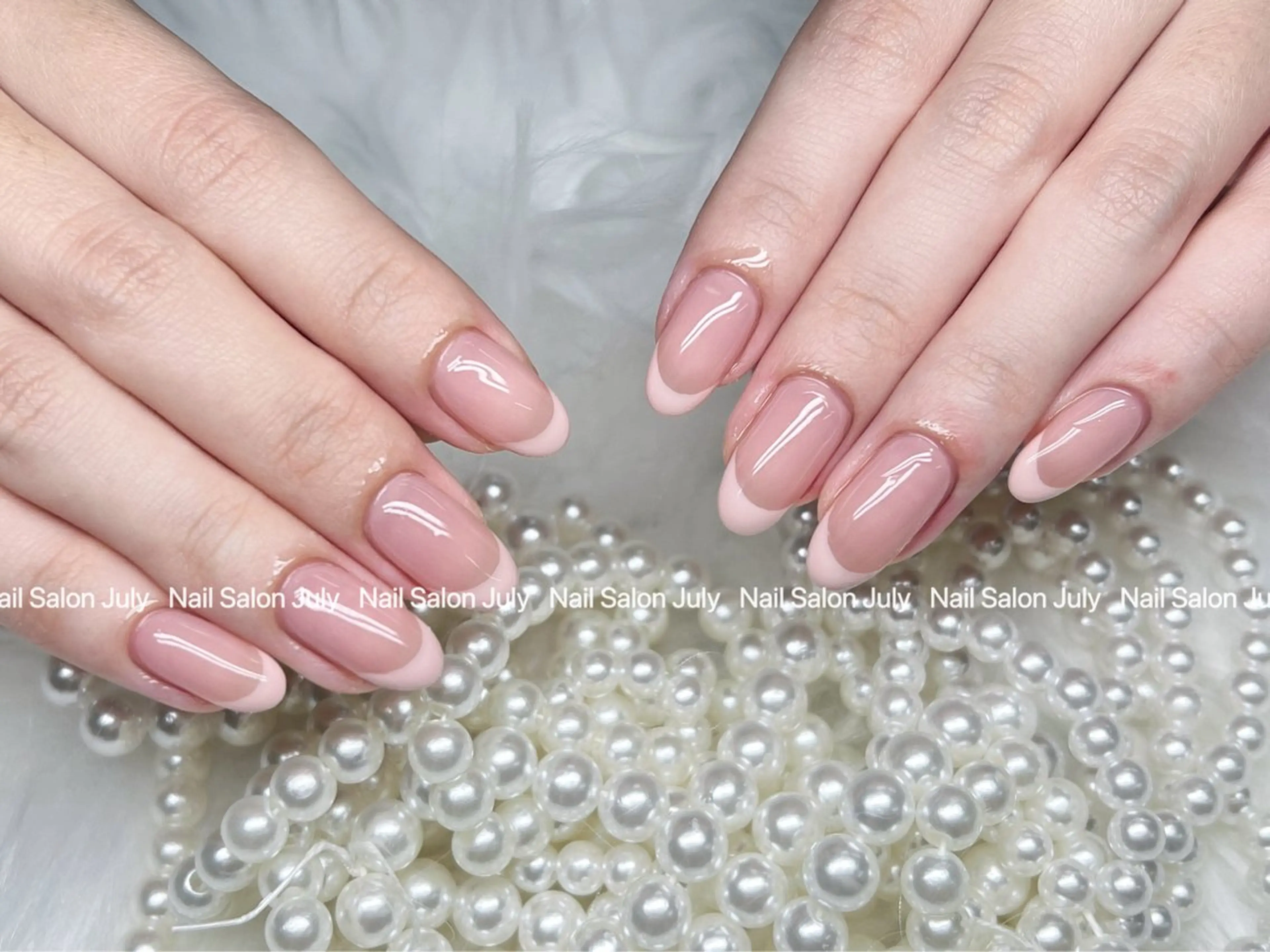 フレンチ(ベース色あり)の写真