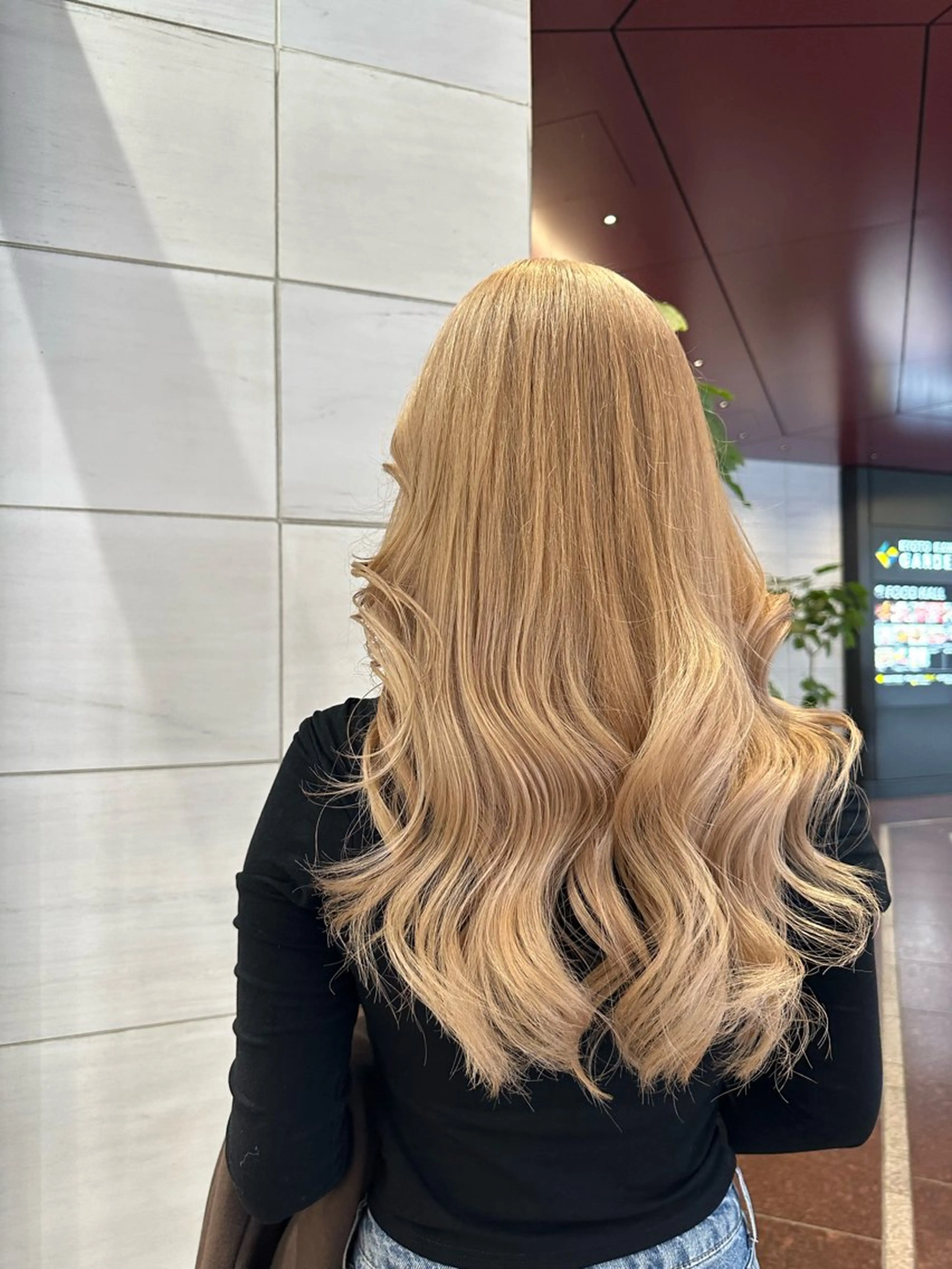 セミロング カラー ヘアカラー ハイトーン/ブリーチ カラー/SHOGOのヘアスタイル