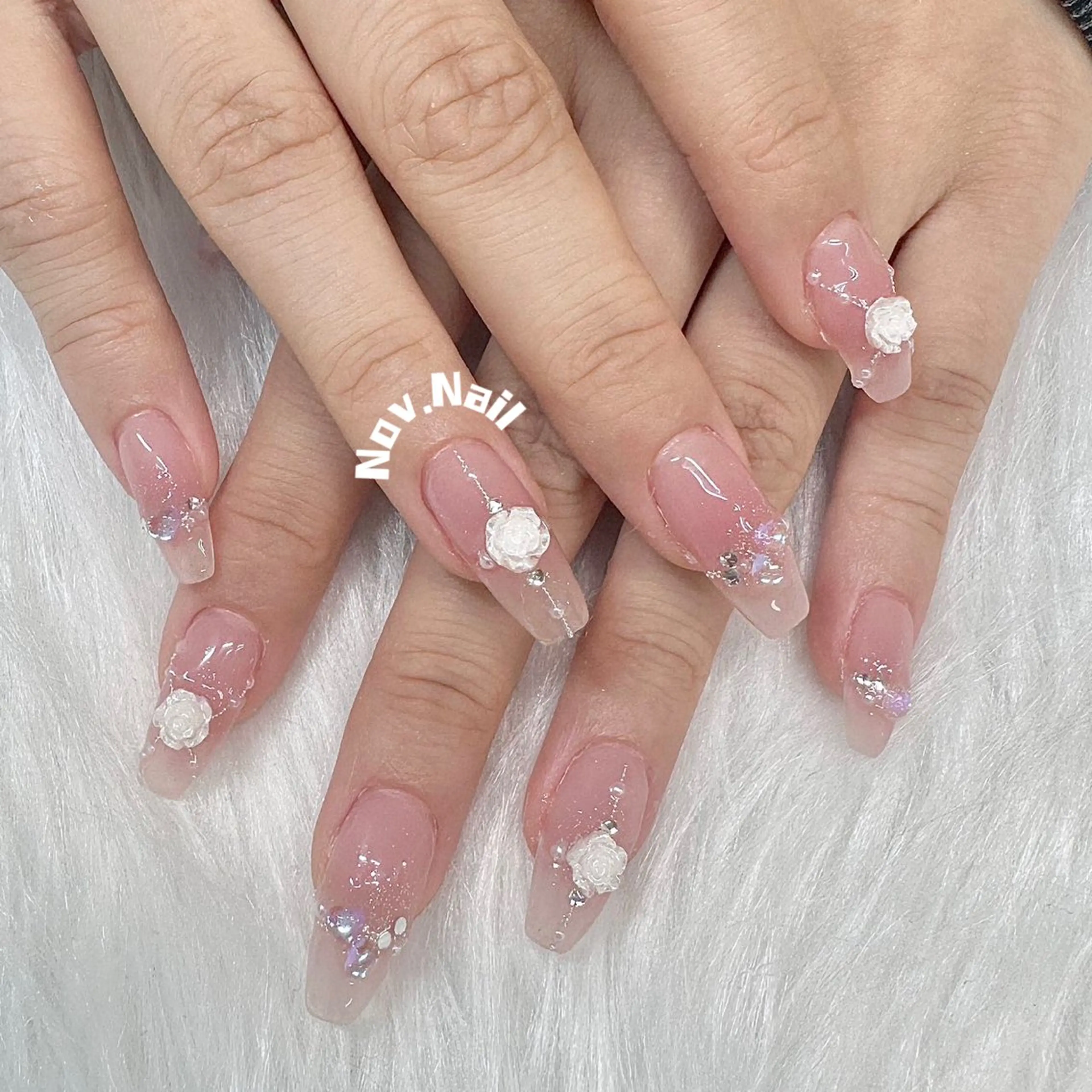 ネイル ハンドネイル ハンドケア Nov. ネイルサロンのネイルデザイン