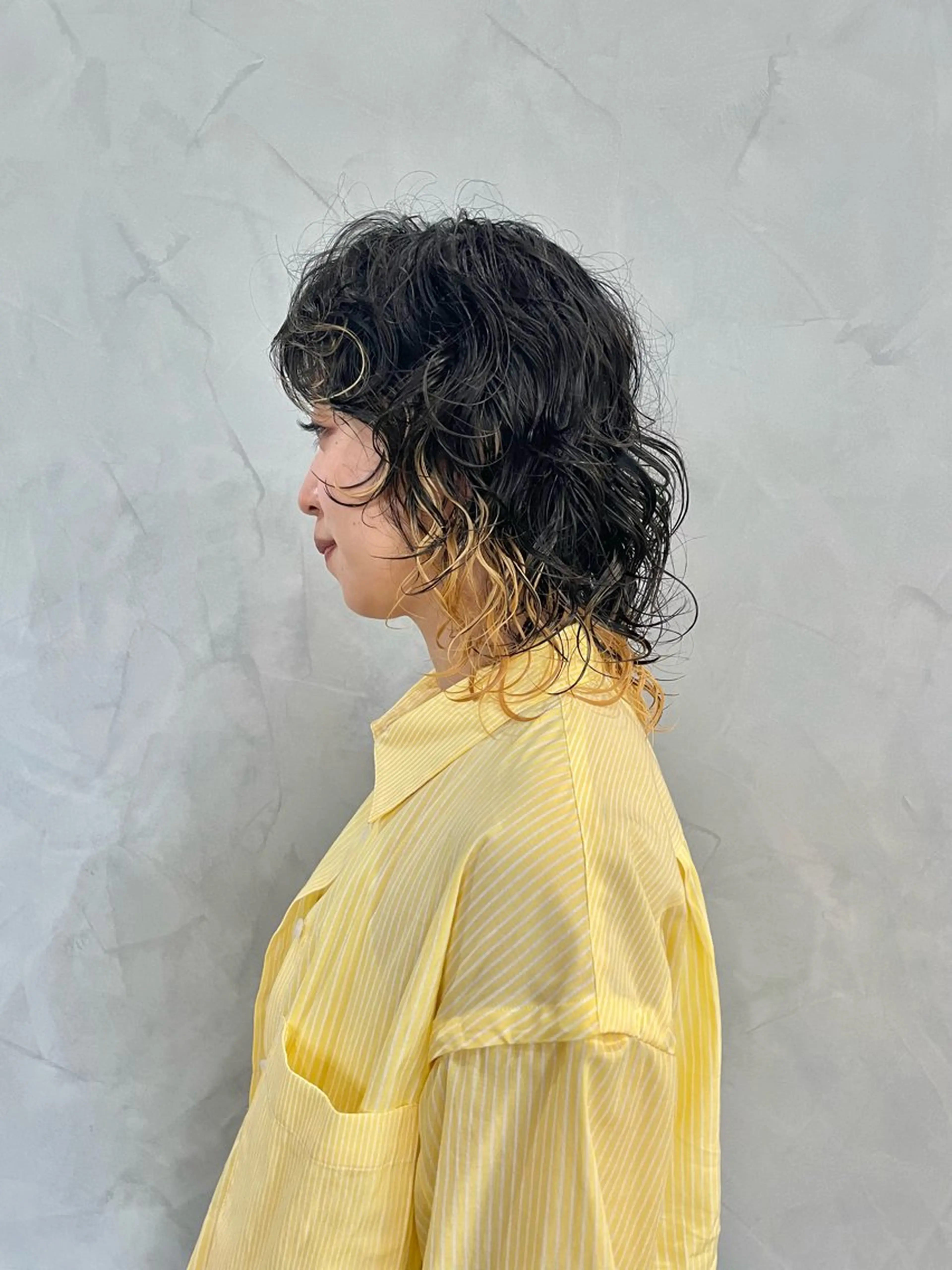 ミディアム パーマ Basis 田口豪司のヘアスタイル
