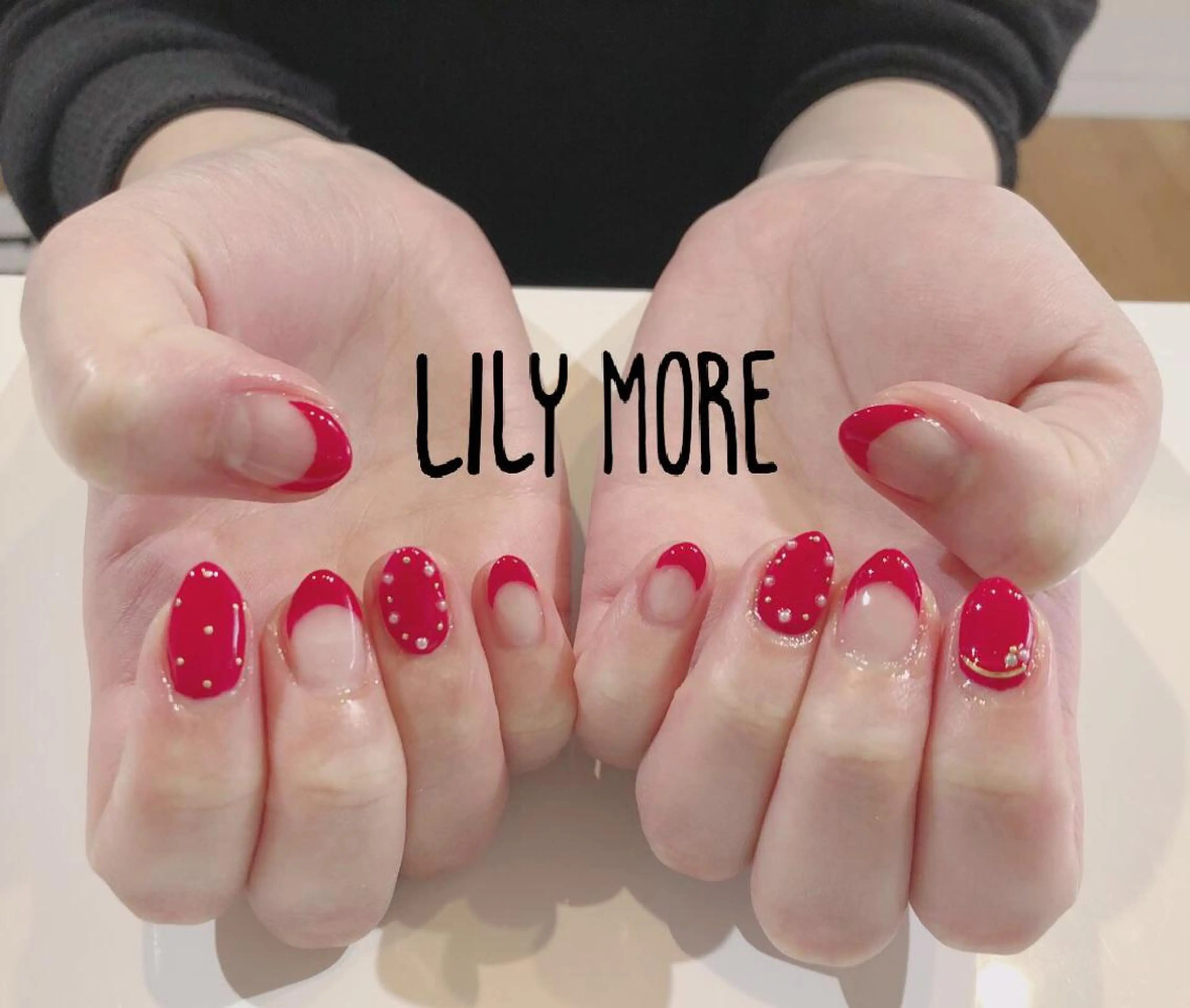 ネイル フレンチネイル 赤色 Lily closetのネイルデザイン