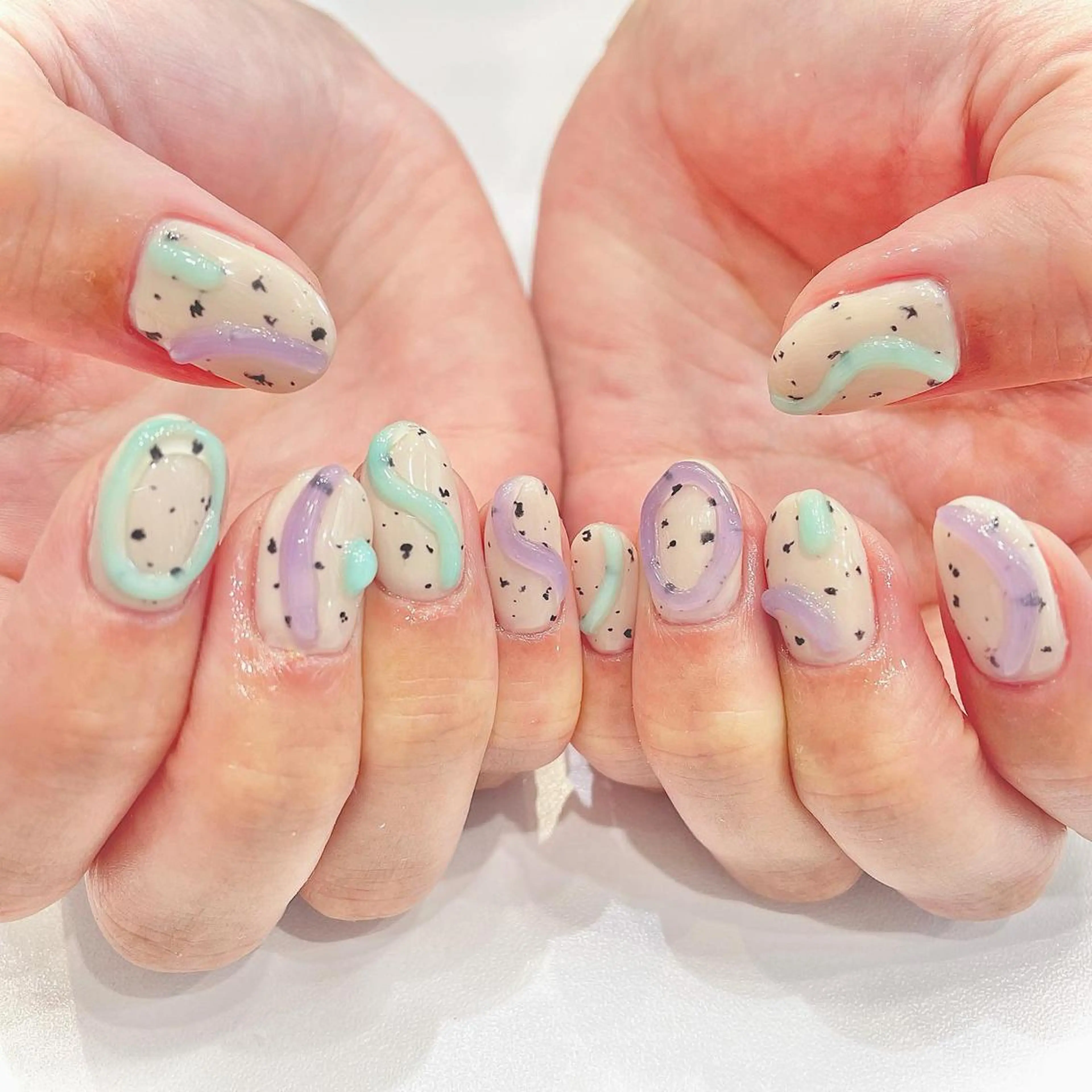 ネイル ハンドネイル Ash関内ネイリスト 荒木晴香のネイルデザイン