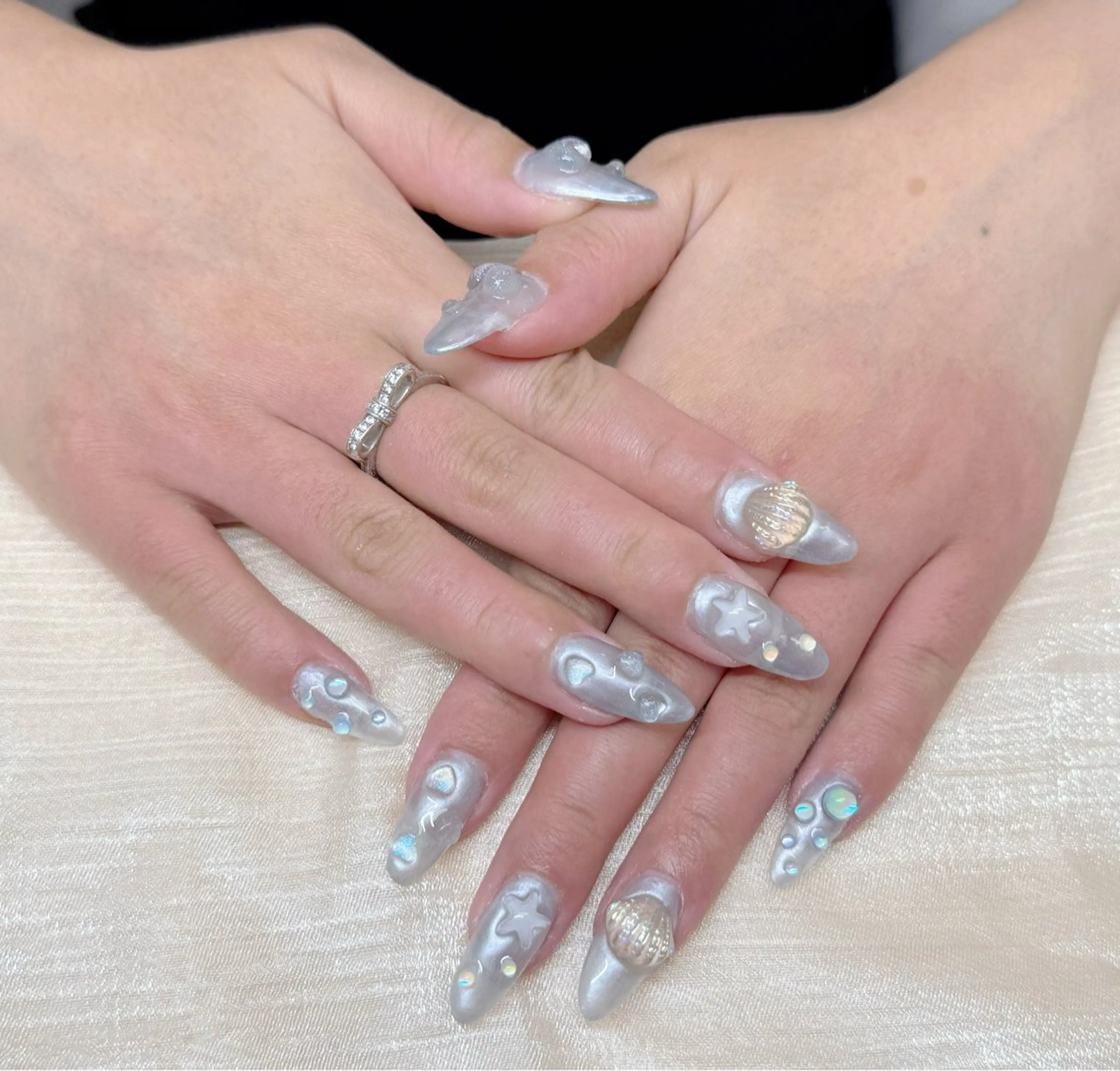 ネイル ハンドネイル R nailsalon所属・Rネルサイン よ よのネイルデザイン