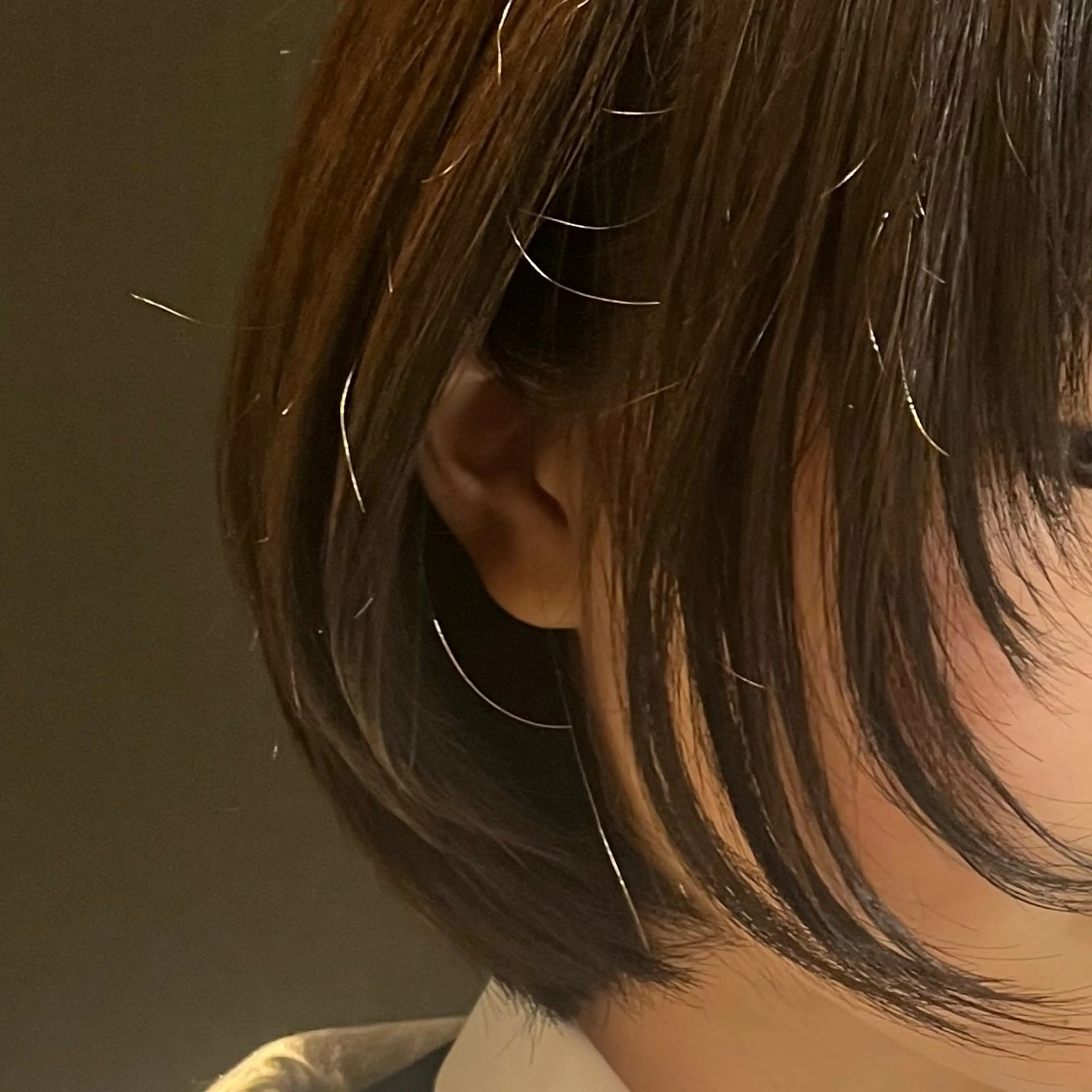 ショート カット ヘアカラー ストレート/多幸感 /フェミニン/鏡のヘアスタイル