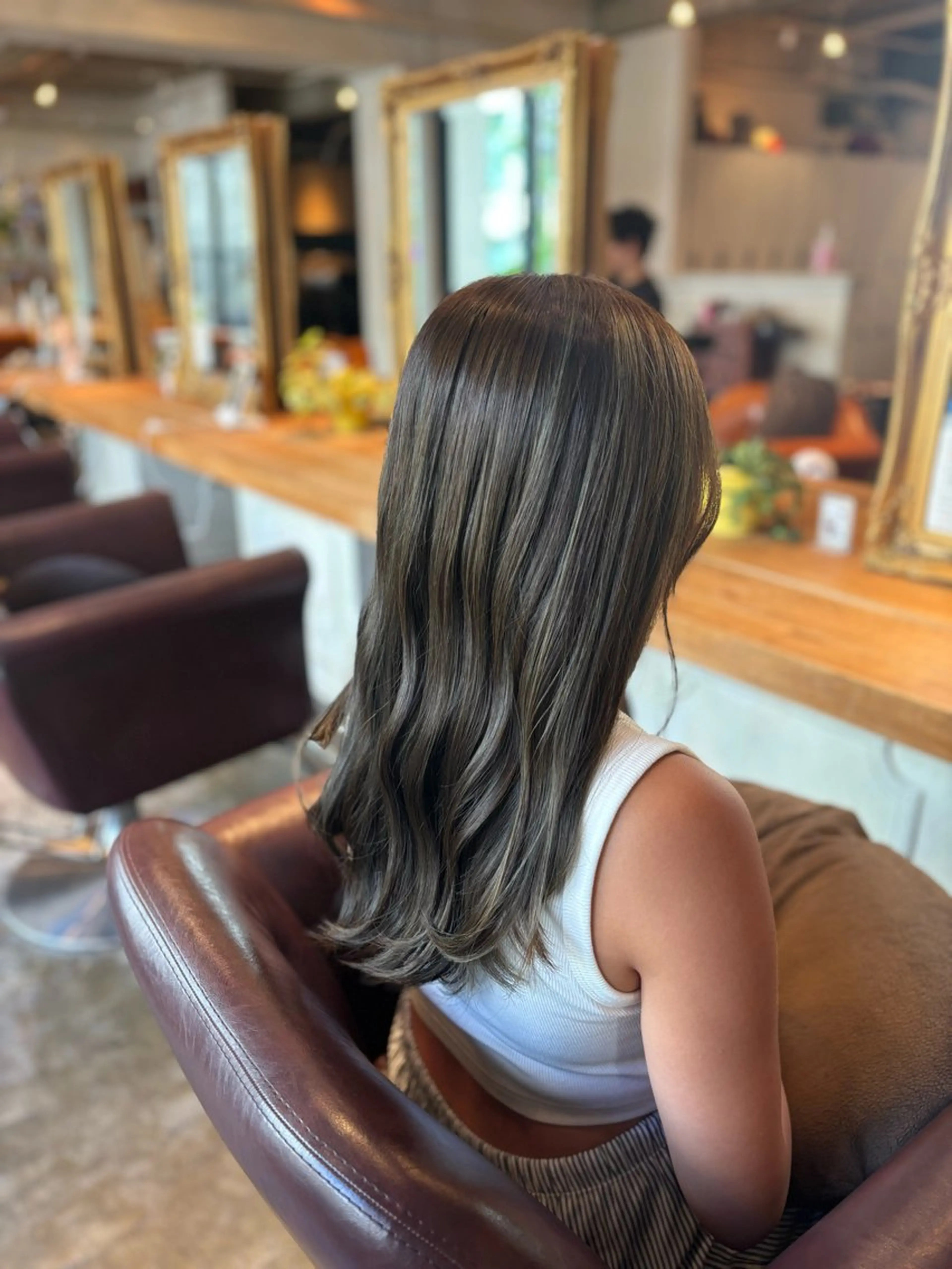 ロング カラー カット ヘアカラー トリートメント 髪質改善カラー ベージュ🤎YUMEのヘアスタイル