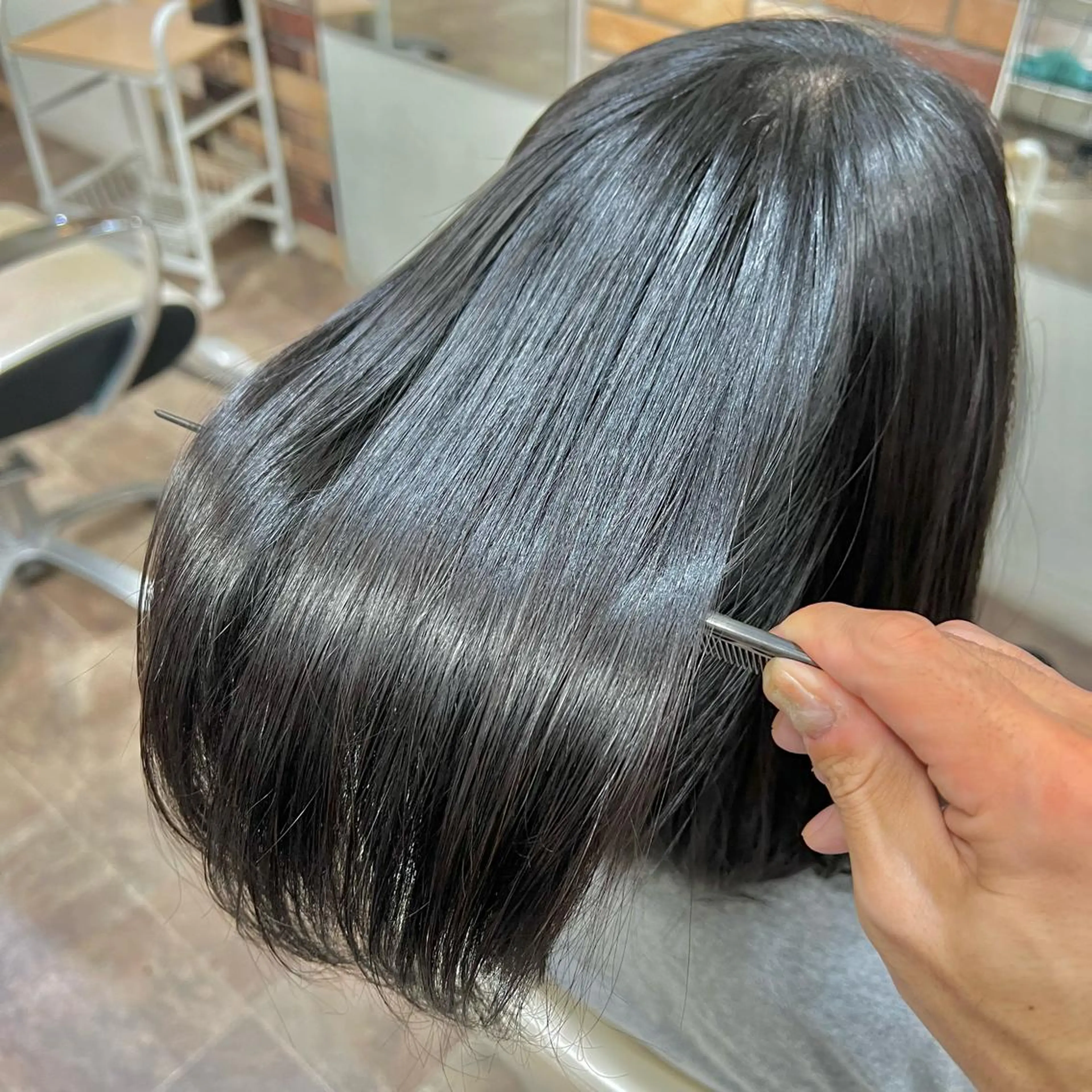 ミディアム パーマ 髪質改善 縮毛矯正 スパークヘア所属・大人女性の縮毛矯正/ お手入れ簡単/馬渕樹のヘアスタイル