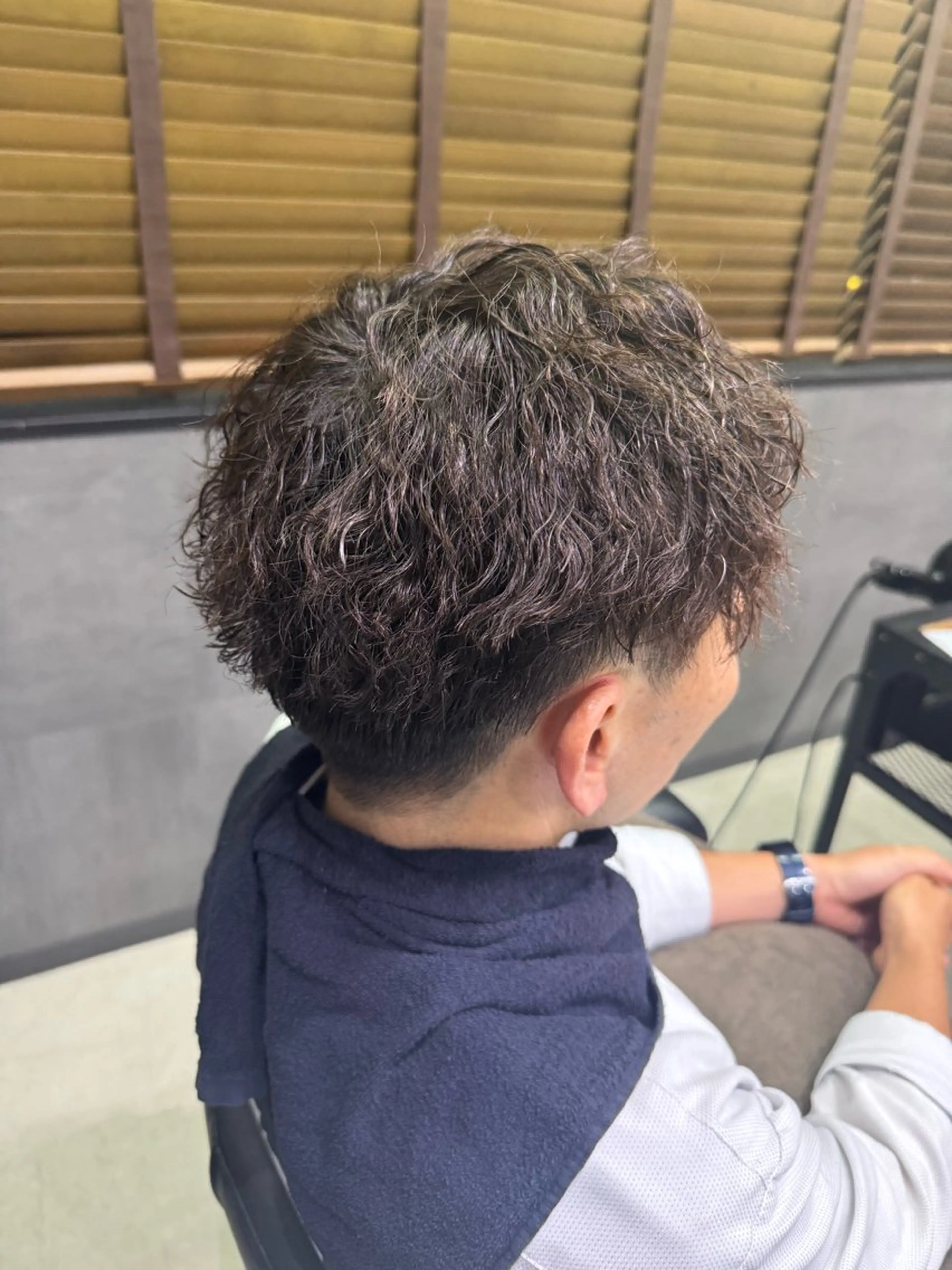 パーマ メンズ メンズ特化 ティアラのヘアスタイル